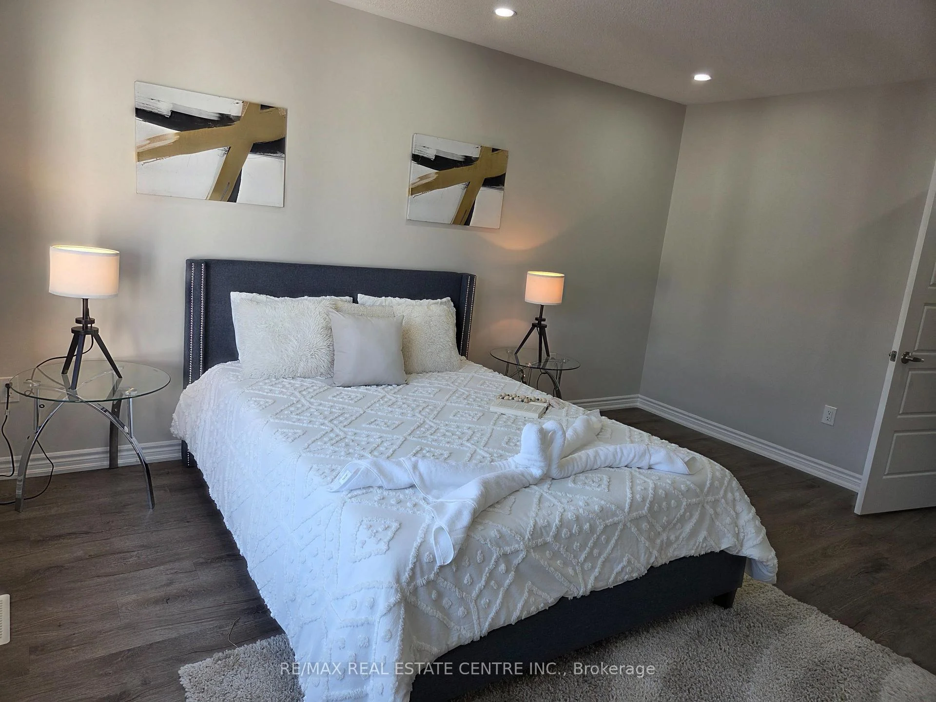 Photo 5 of Unit 25, 975 whitlock Avenue, Milton, Cobban — HOMEH