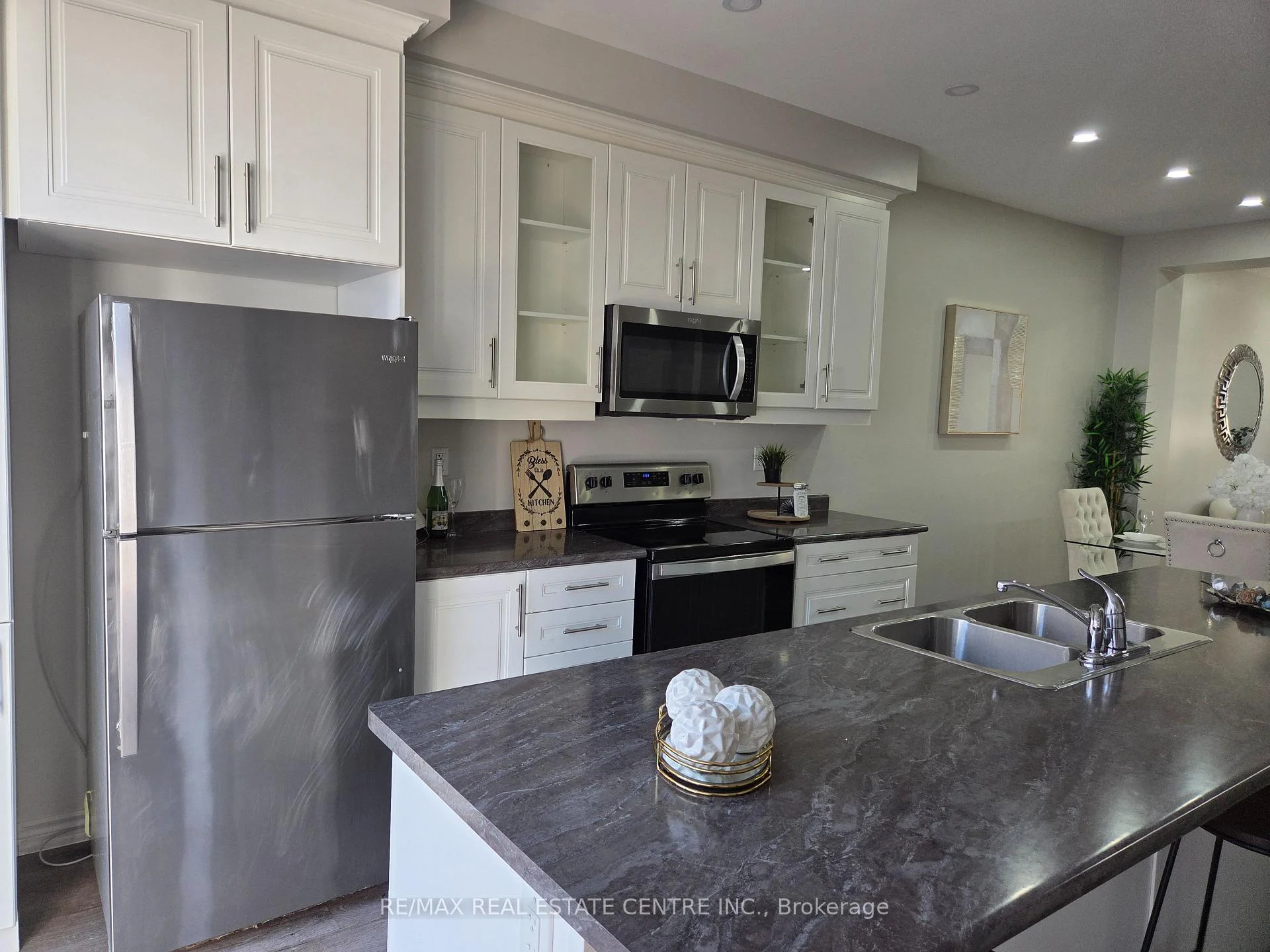Photo 17 of Unit 25, 975 whitlock Avenue, Milton, Cobban — HOMEH
