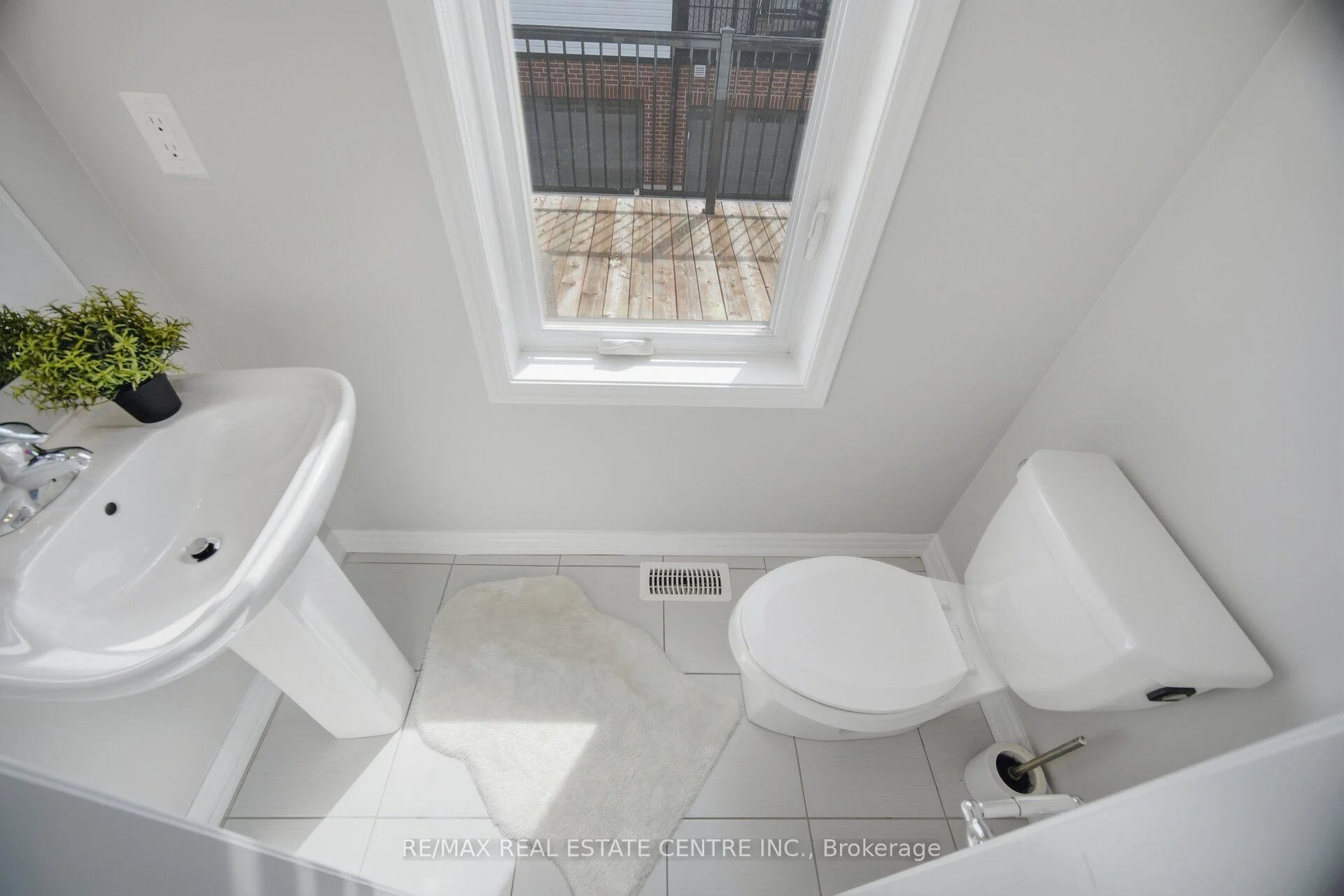 Photo 32 of Unit 25, 975 whitlock Avenue, Milton, Cobban — HOMEH