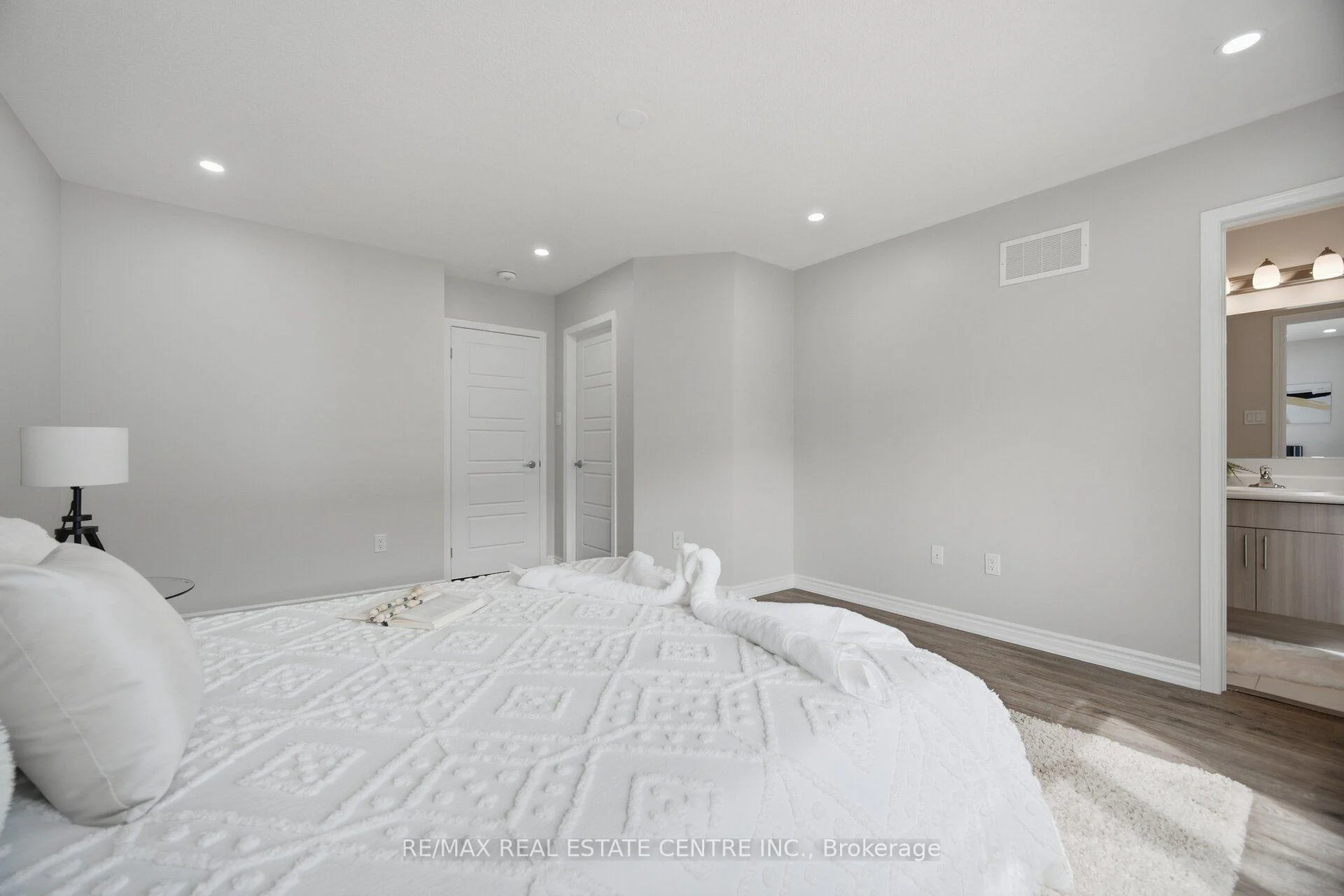 Photo 44 of Unit 25, 975 whitlock Avenue, Milton, Cobban — HOMEH