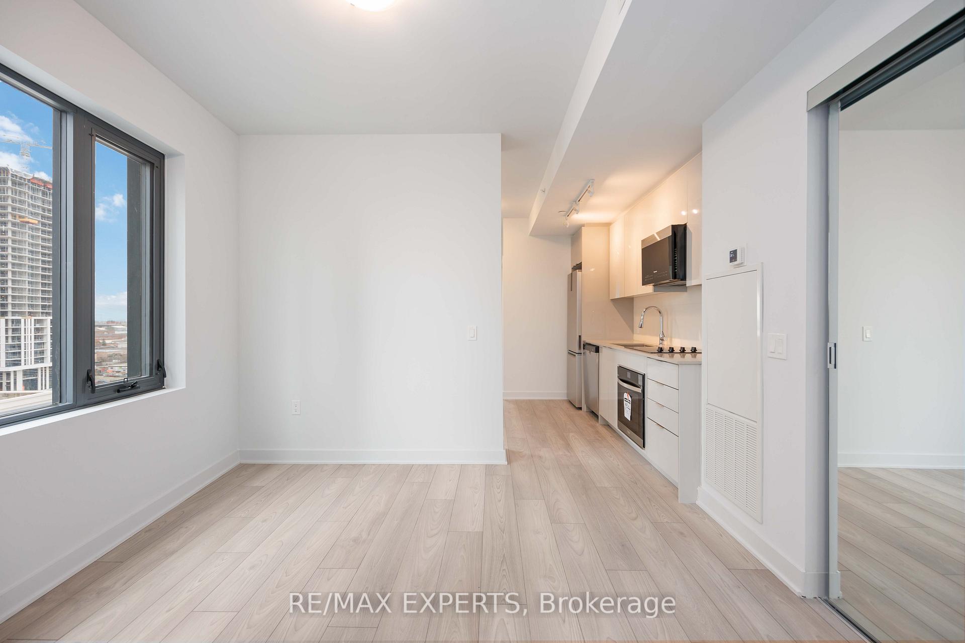 Photo 7 of Unit 1107, 2920 Highway 7, Vaughan, Concord — HOMEH