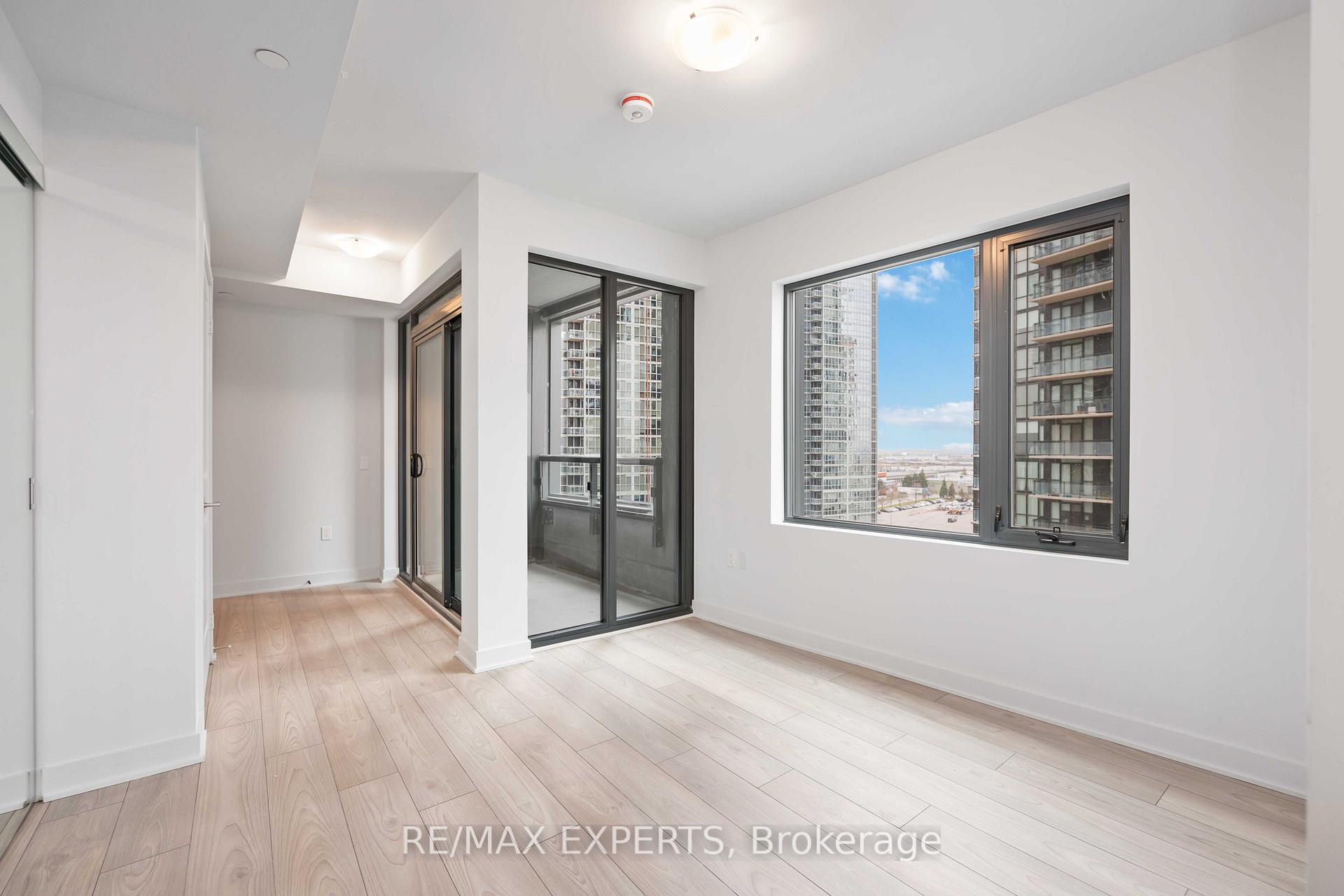 Photo 9 of Unit 1107, 2920 Highway 7, Vaughan, Concord — HOMEH