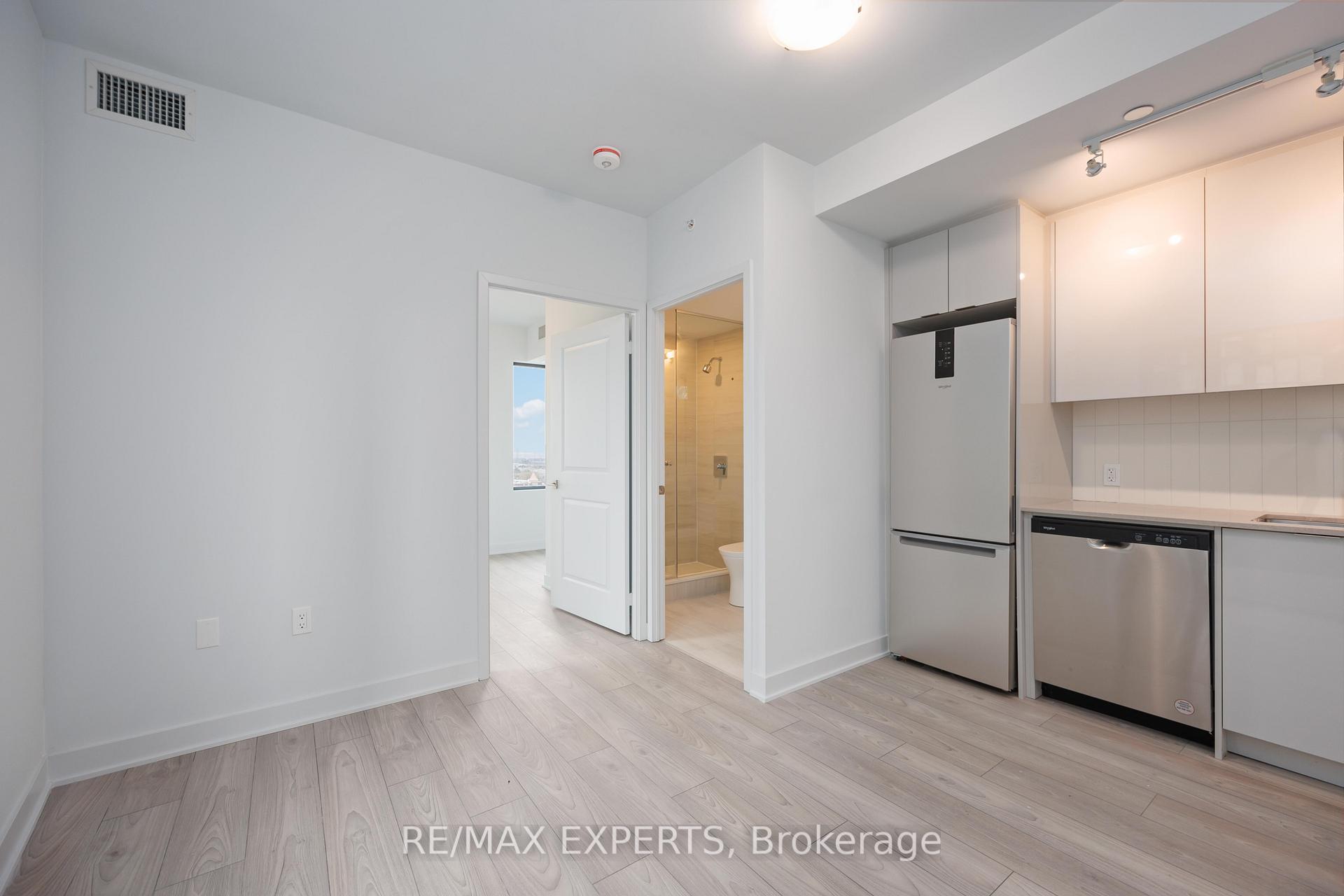 Photo 13 of Unit 1107, 2920 Highway 7, Vaughan, Concord — HOMEH