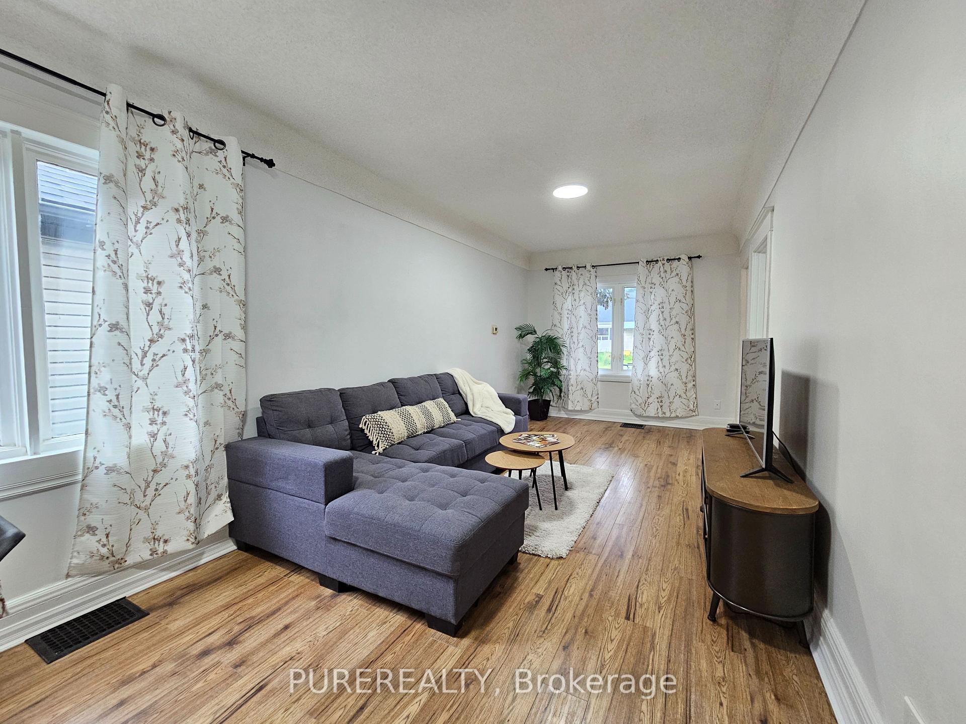 Photo 9 of 643 Upper Wellington Street, Hamilton, Inch Park — HOMEH
