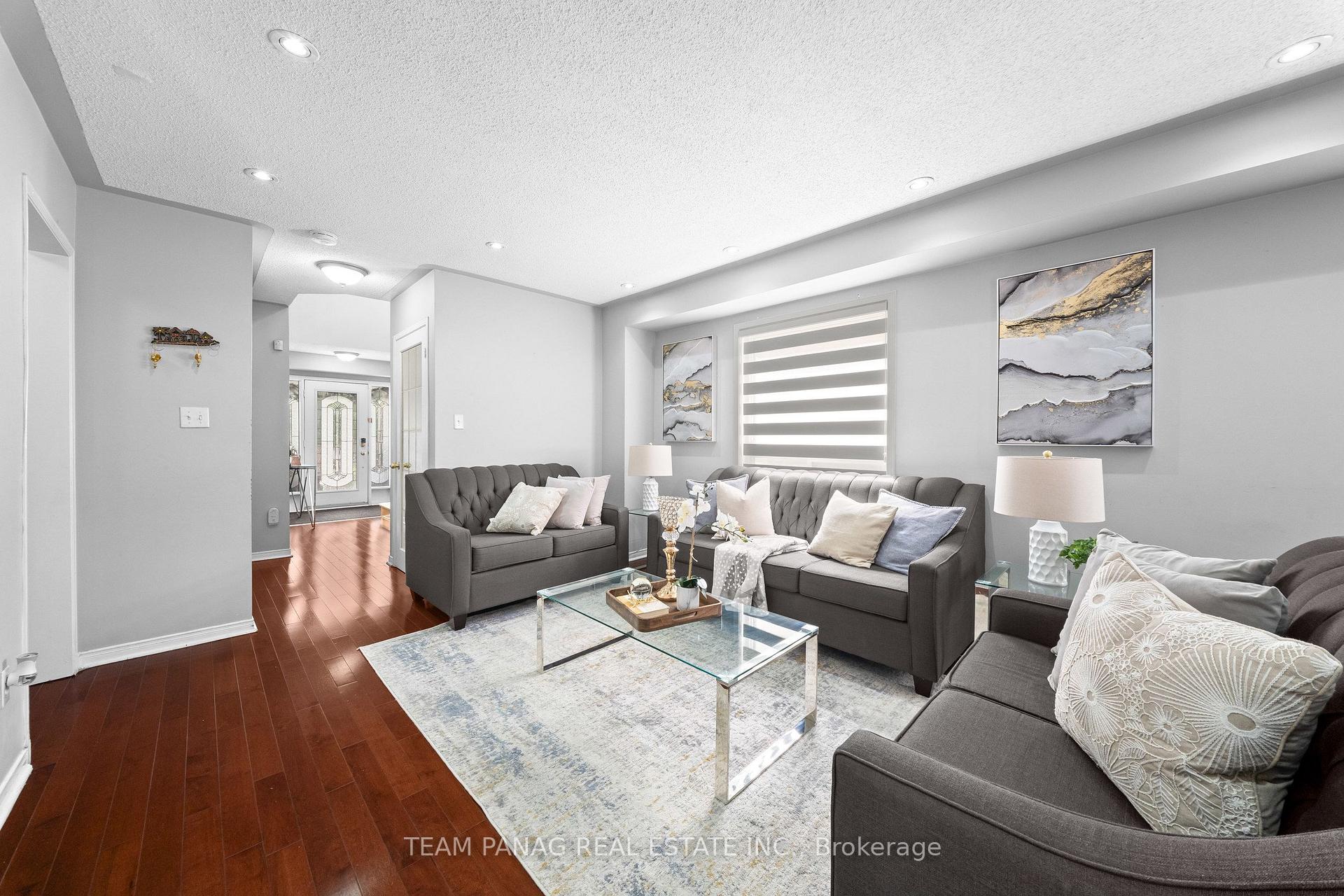 Photo 7 of 48 Sweet Clover Crescent, Brampton, Sandringham-Wellington — HOMEH