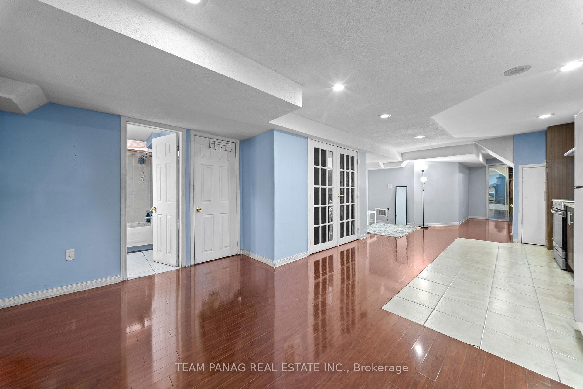 Photo 41 of 48 Sweet Clover Crescent, Brampton, Sandringham-Wellington — HOMEH