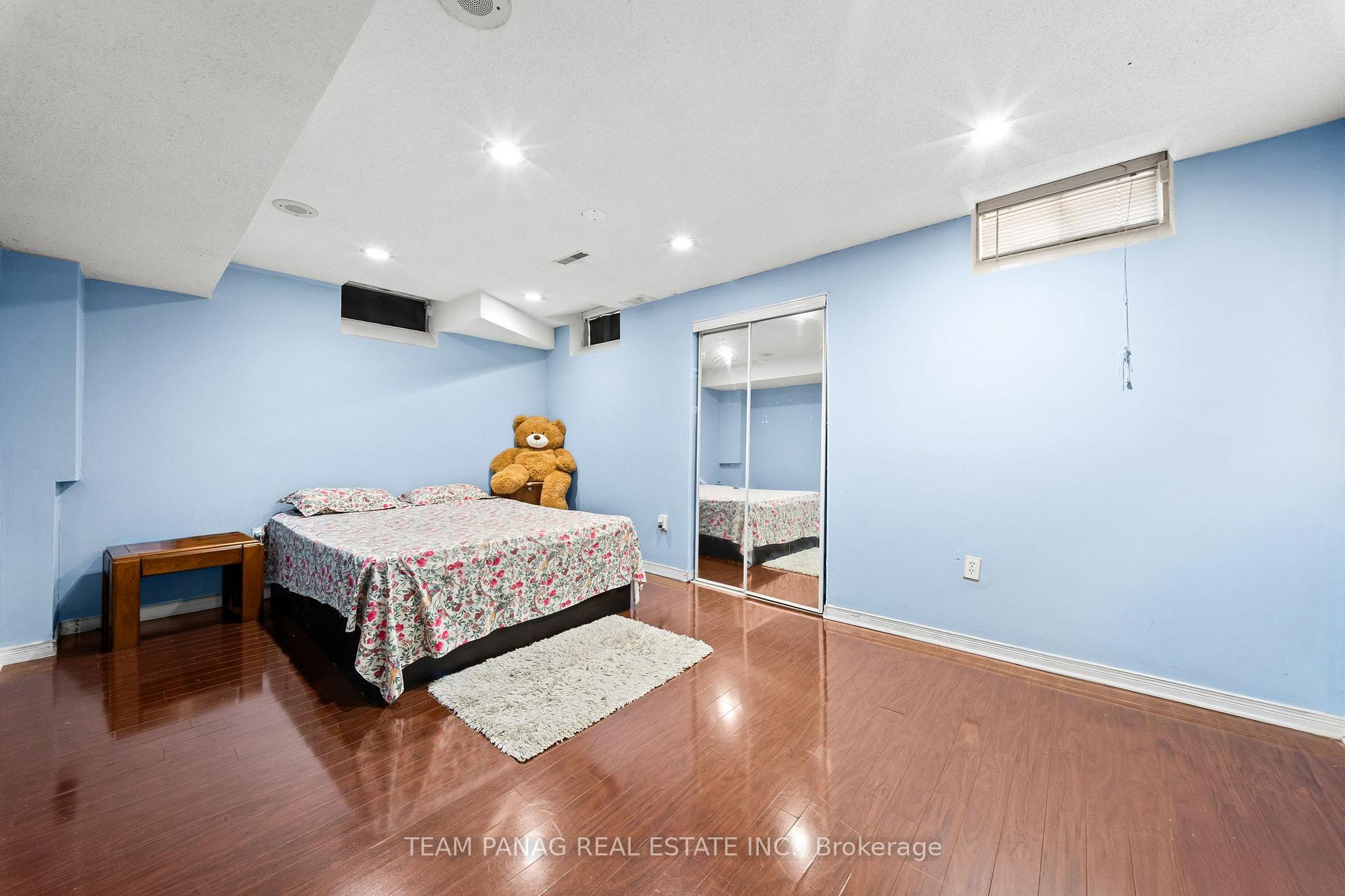 Photo 43 of 48 Sweet Clover Crescent, Brampton, Sandringham-Wellington — HOMEH