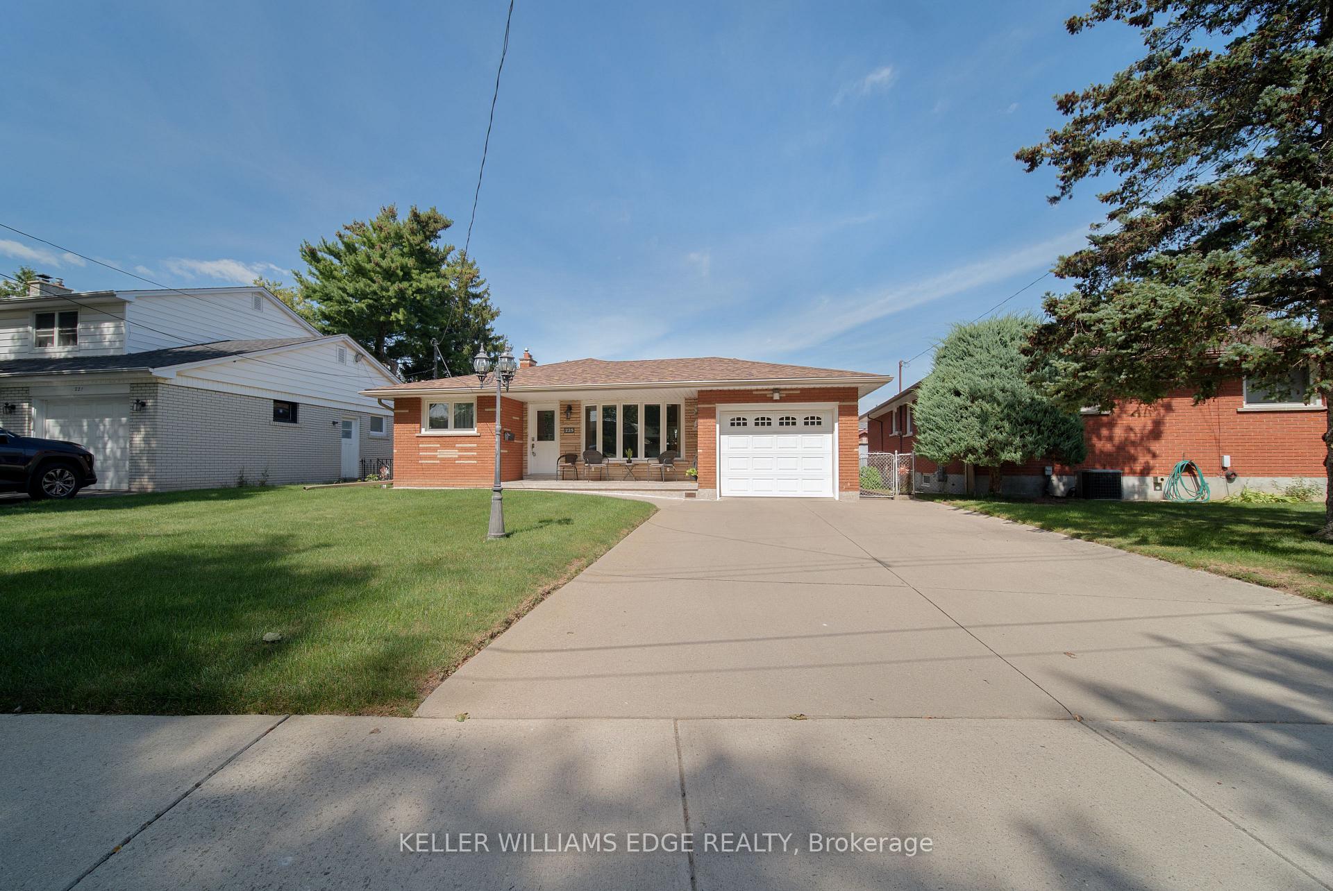 Photo 1 of 225 Nugent Drive, Hamilton, Kentley — HOMEH