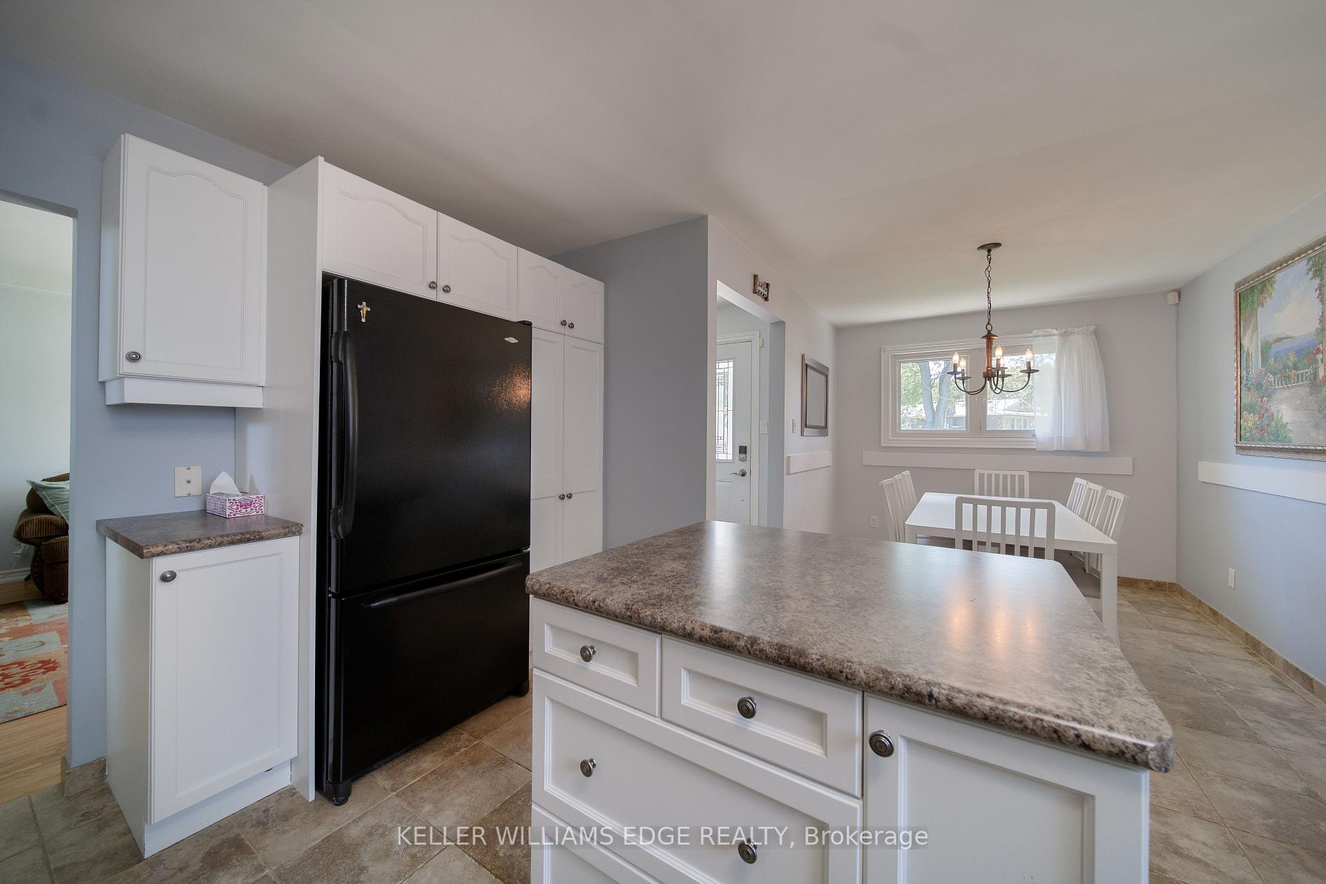 Photo 11 of 225 Nugent Drive, Hamilton, Kentley — HOMEH
