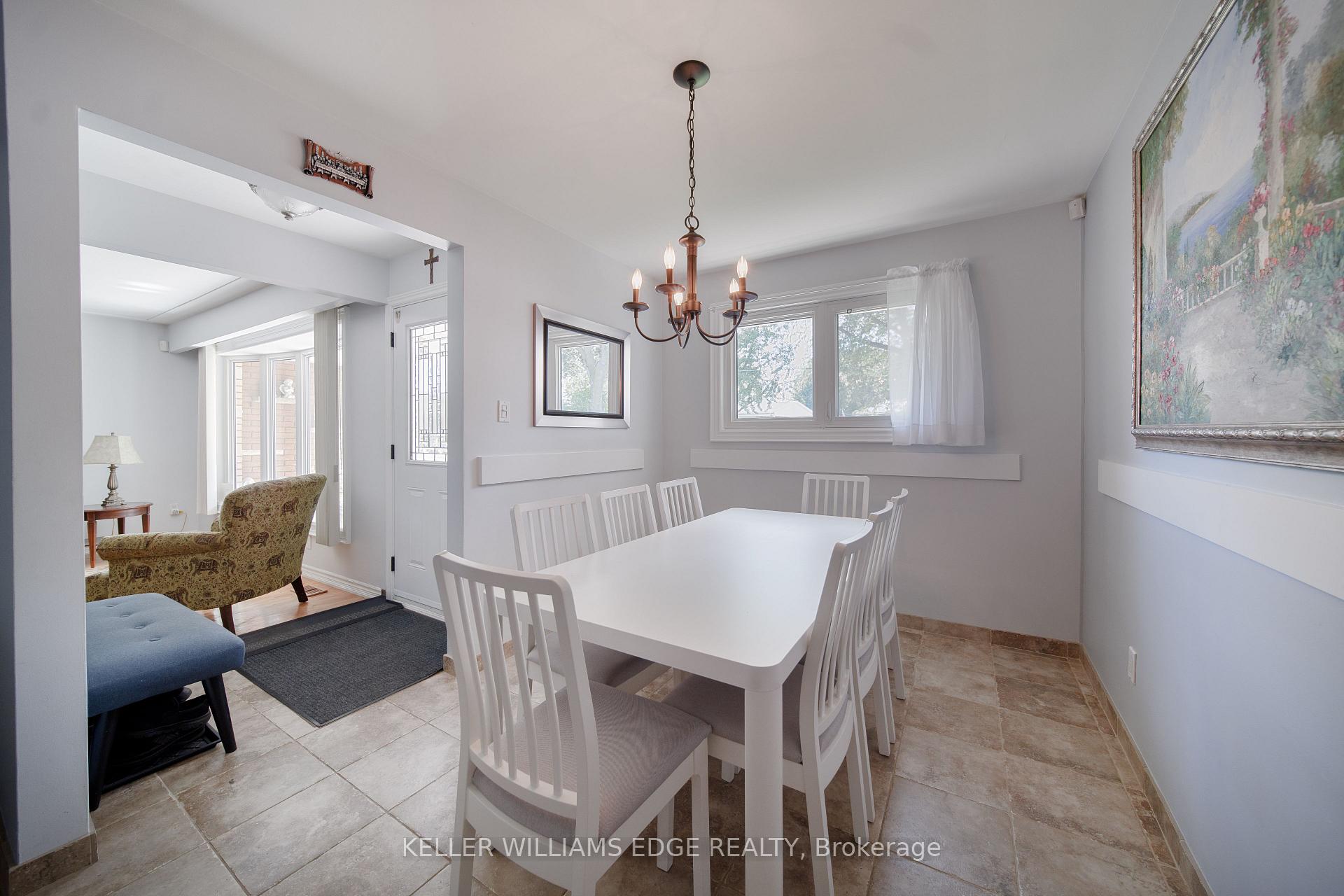 Photo 12 of 225 Nugent Drive, Hamilton, Kentley — HOMEH