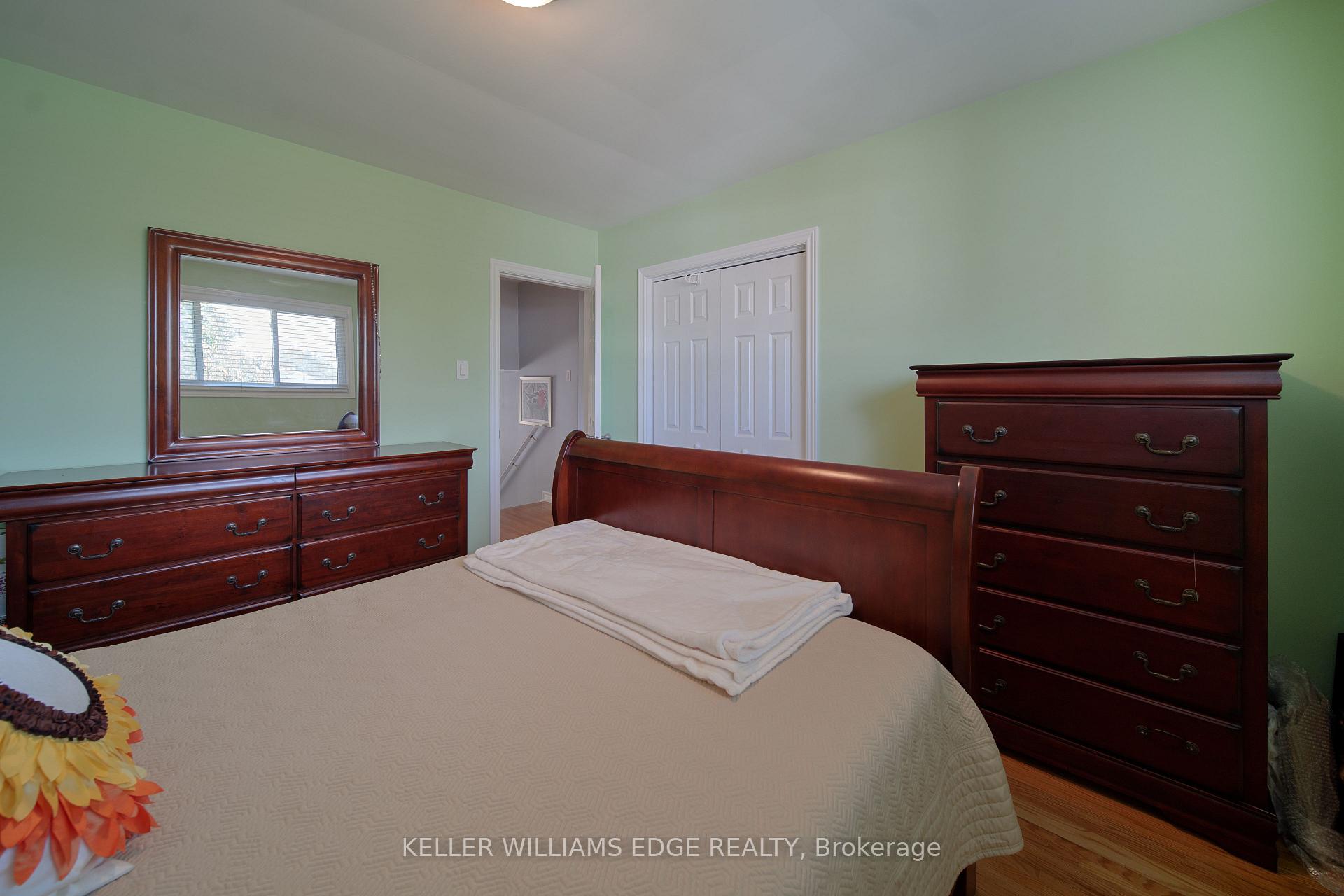 Photo 14 of 225 Nugent Drive, Hamilton, Kentley — HOMEH