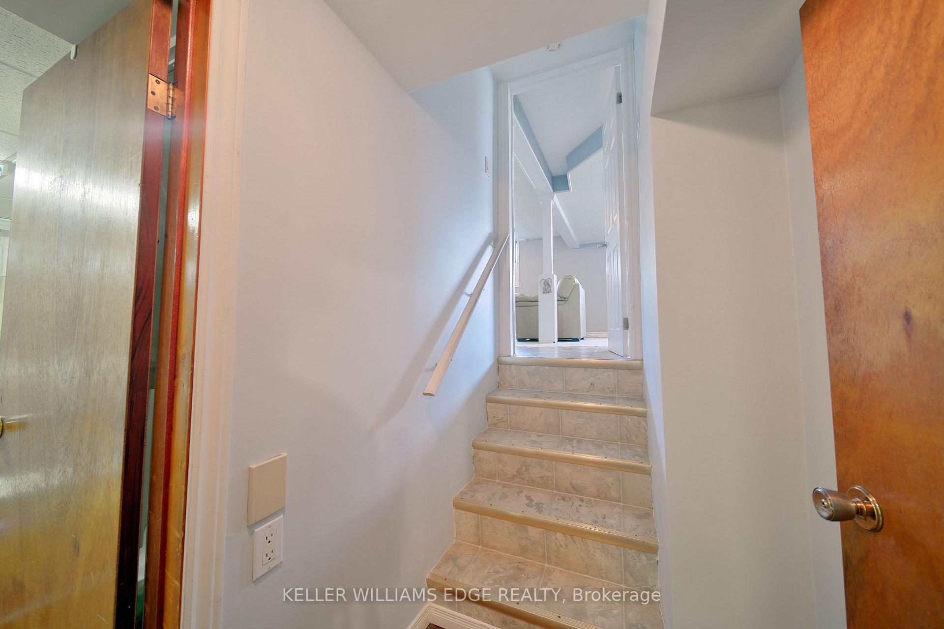 Photo 23 of 225 Nugent Drive, Hamilton, Kentley — HOMEH