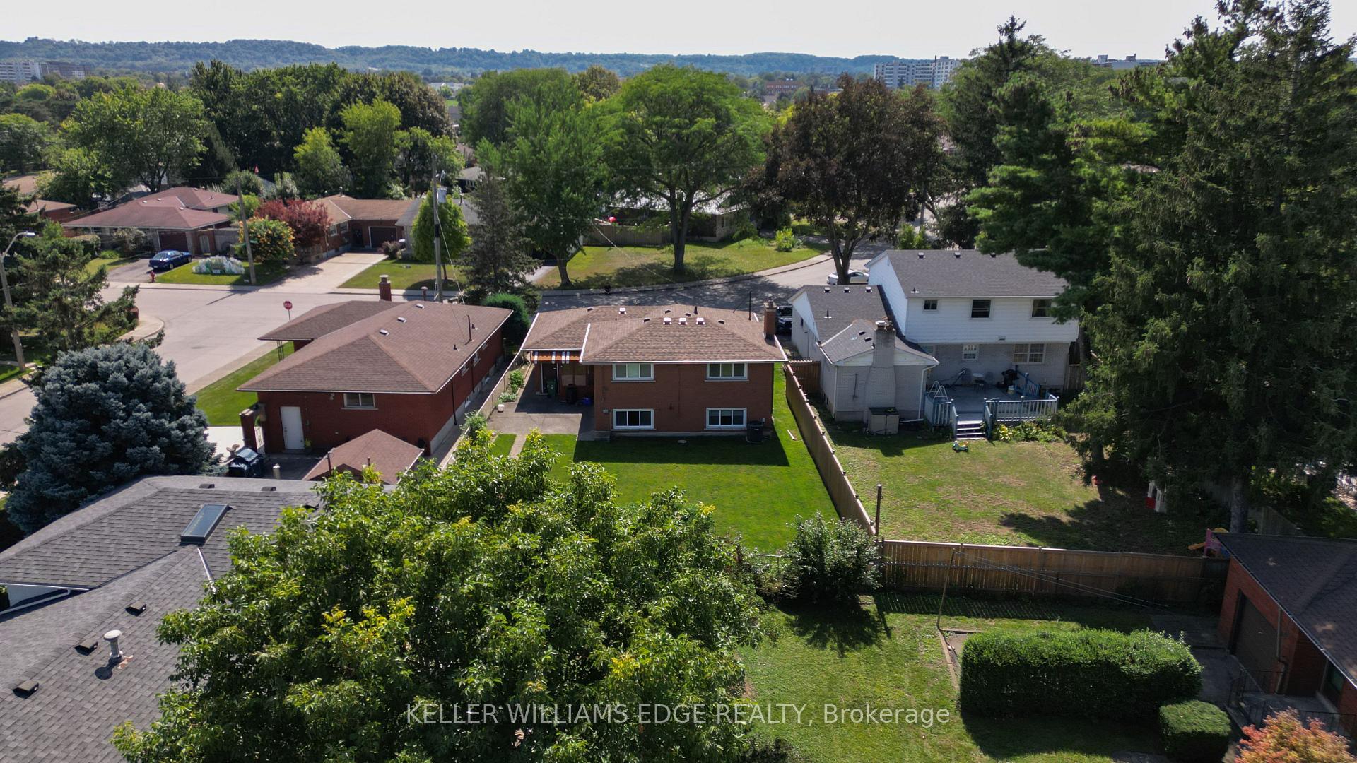 Photo 35 of 225 Nugent Drive, Hamilton, Kentley — HOMEH