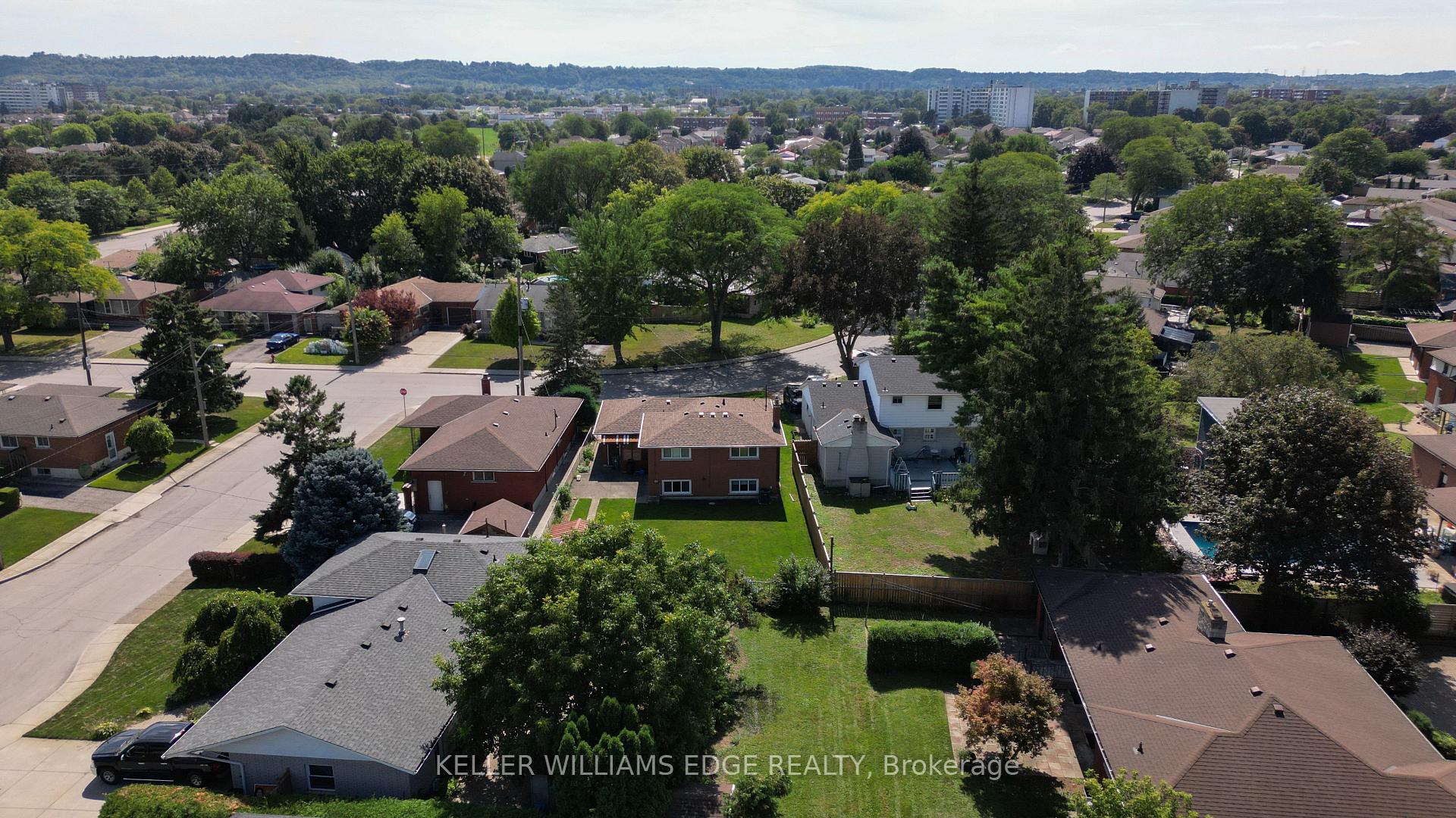 Photo 36 of 225 Nugent Drive, Hamilton, Kentley — HOMEH