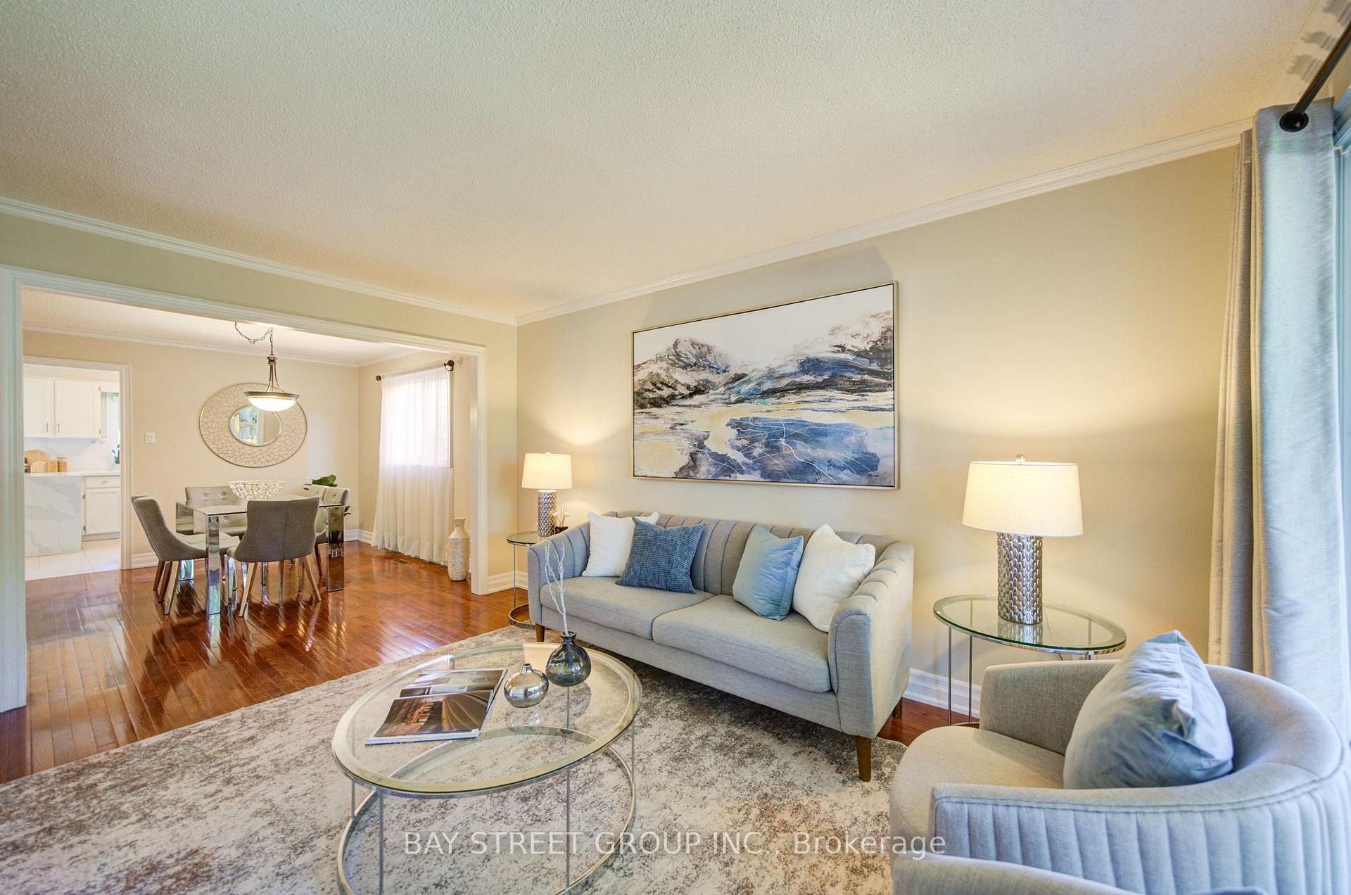 Photo 5 of 1348 Windrush Drive, Oakville, Glen Abbey — HOMEH