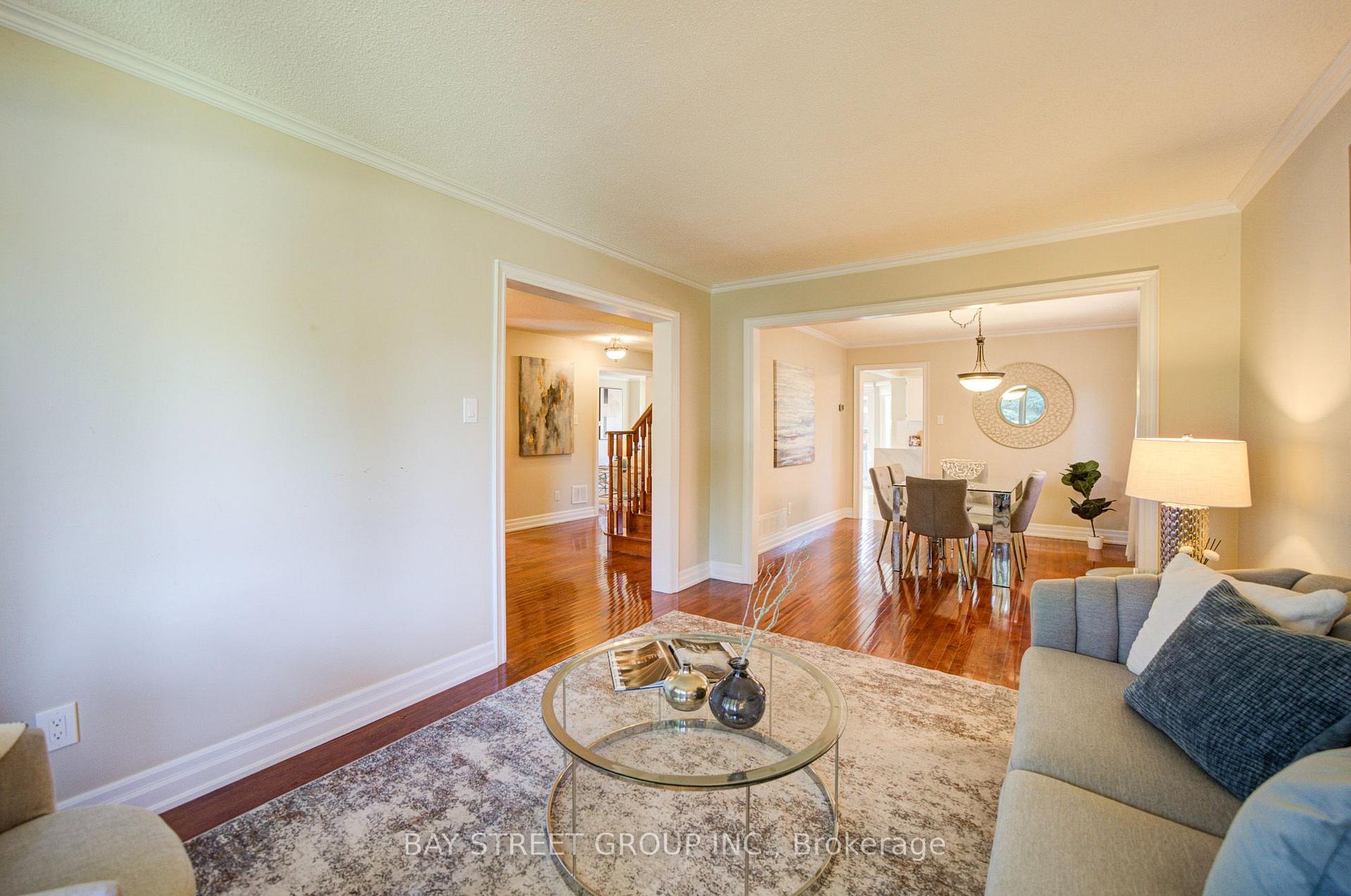 Photo 6 of 1348 Windrush Drive, Oakville, Glen Abbey — HOMEH
