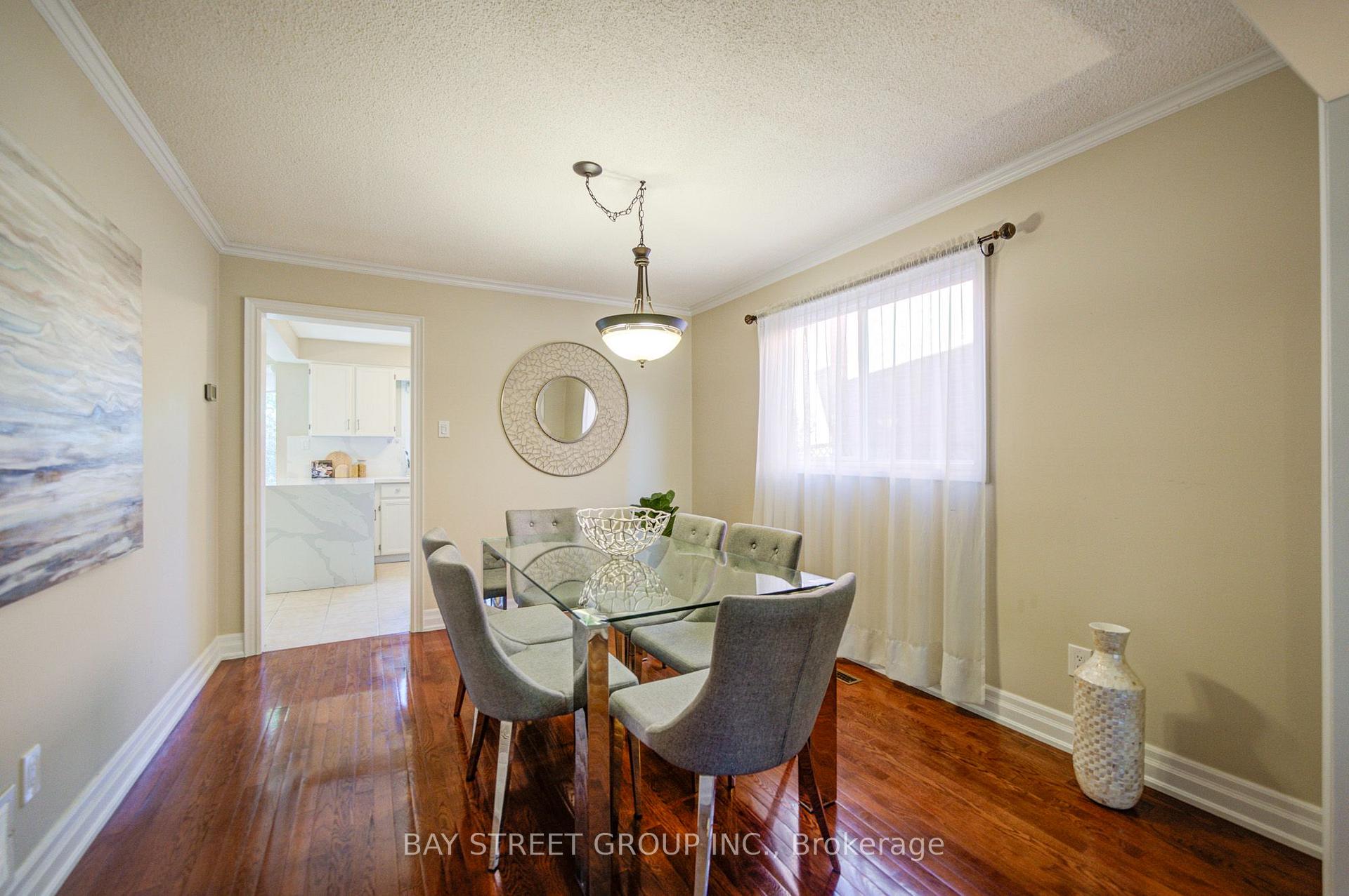 Photo 8 of 1348 Windrush Drive, Oakville, Glen Abbey — HOMEH