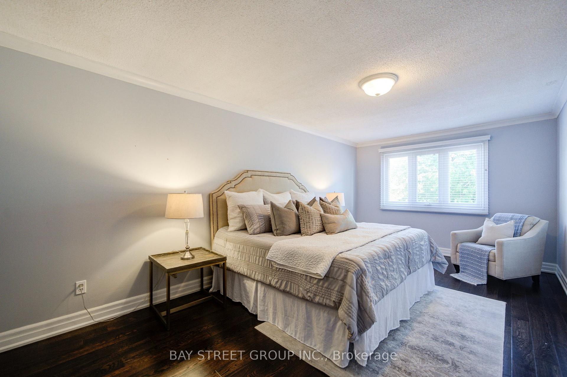 Photo 22 of 1348 Windrush Drive, Oakville, Glen Abbey — HOMEH