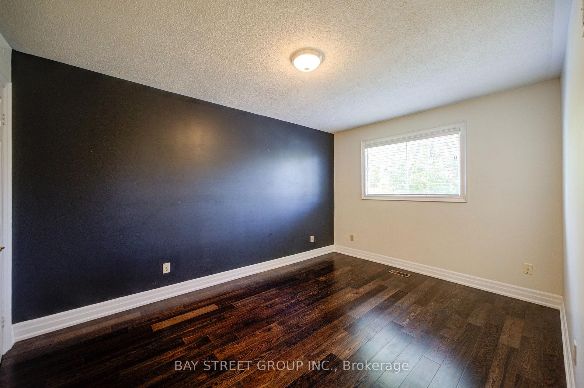 Photo 25 of 1348 Windrush Drive, Oakville, Glen Abbey — HOMEH