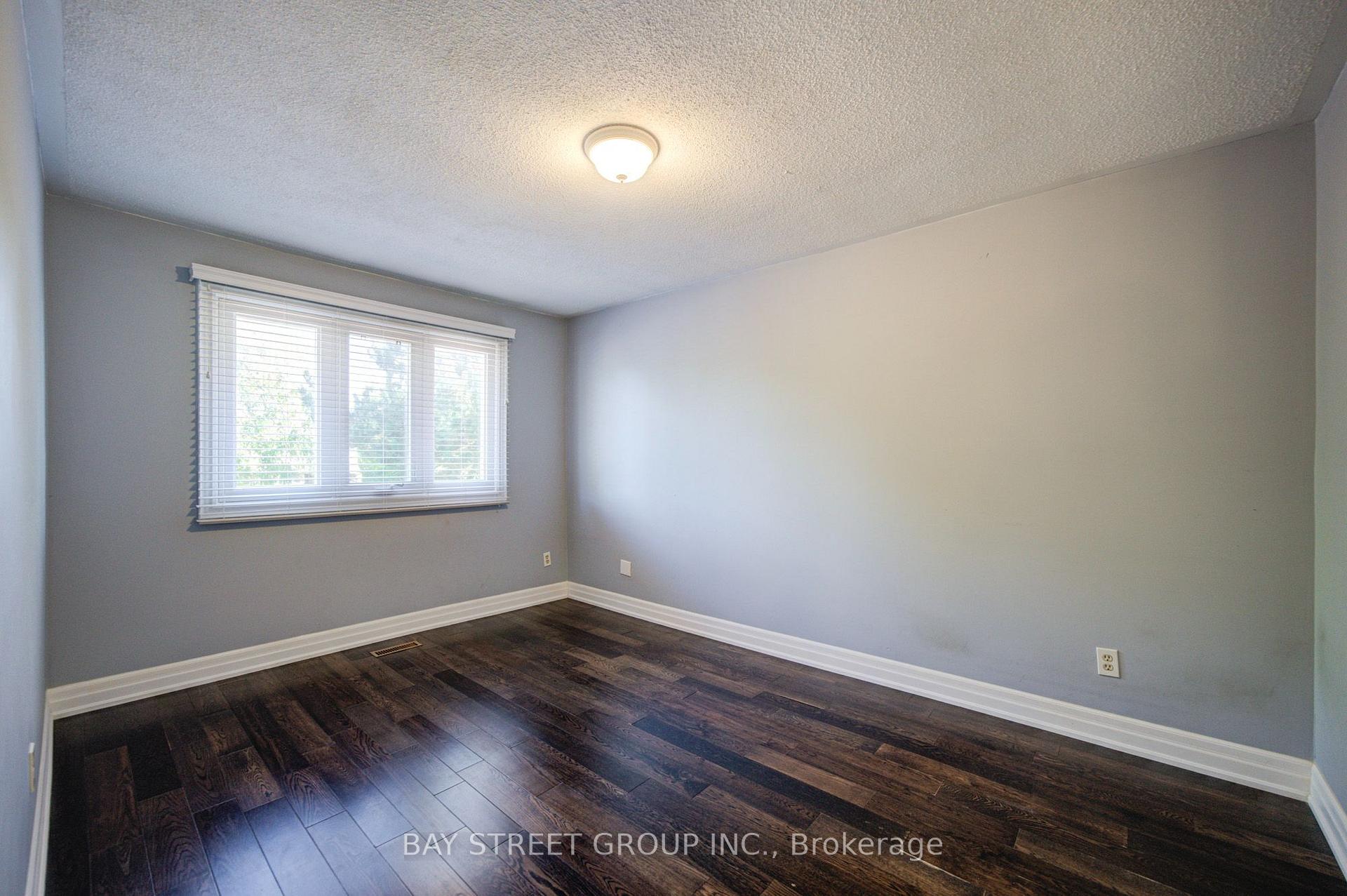 Photo 27 of 1348 Windrush Drive, Oakville, Glen Abbey — HOMEH