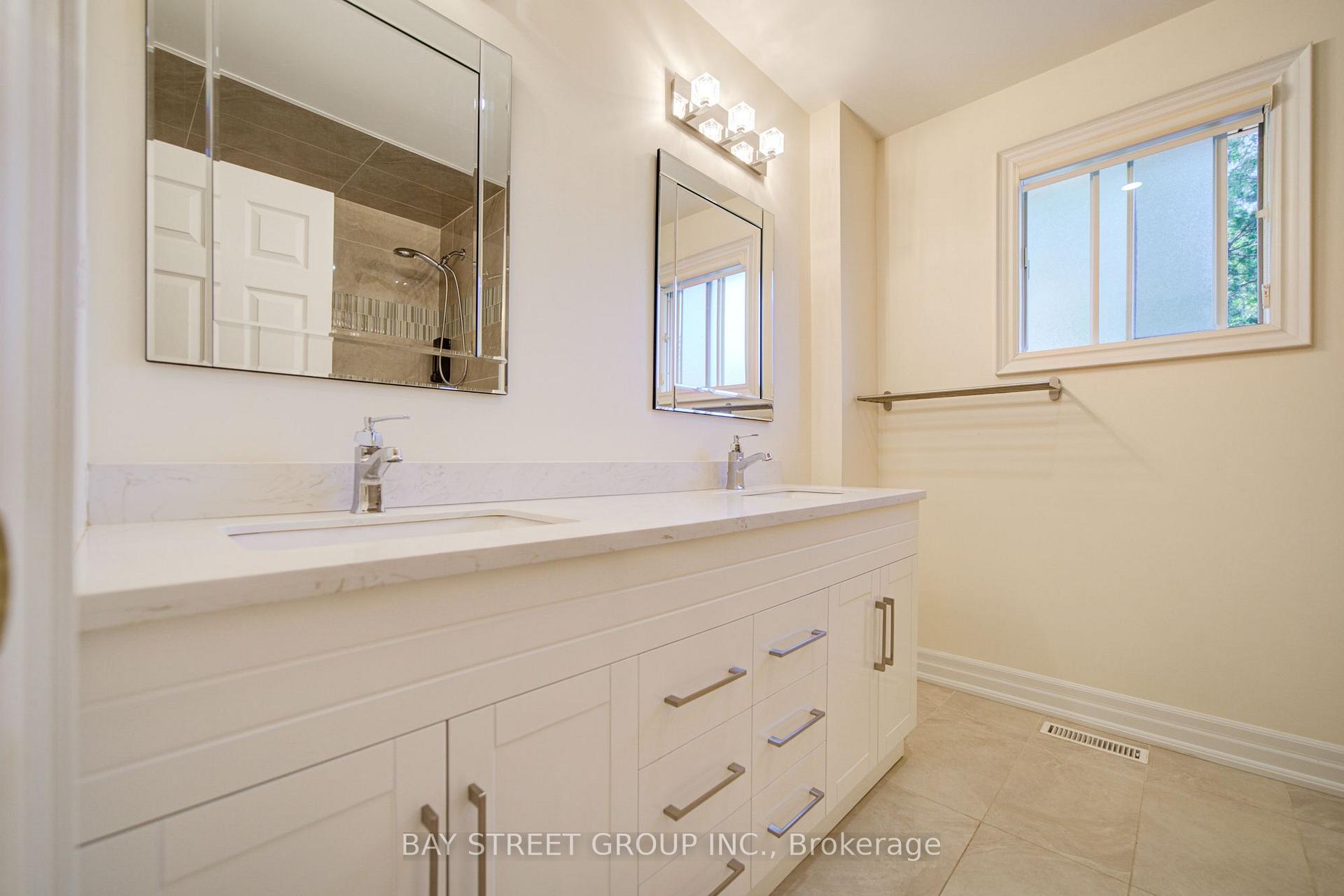 Photo 30 of 1348 Windrush Drive, Oakville, Glen Abbey — HOMEH