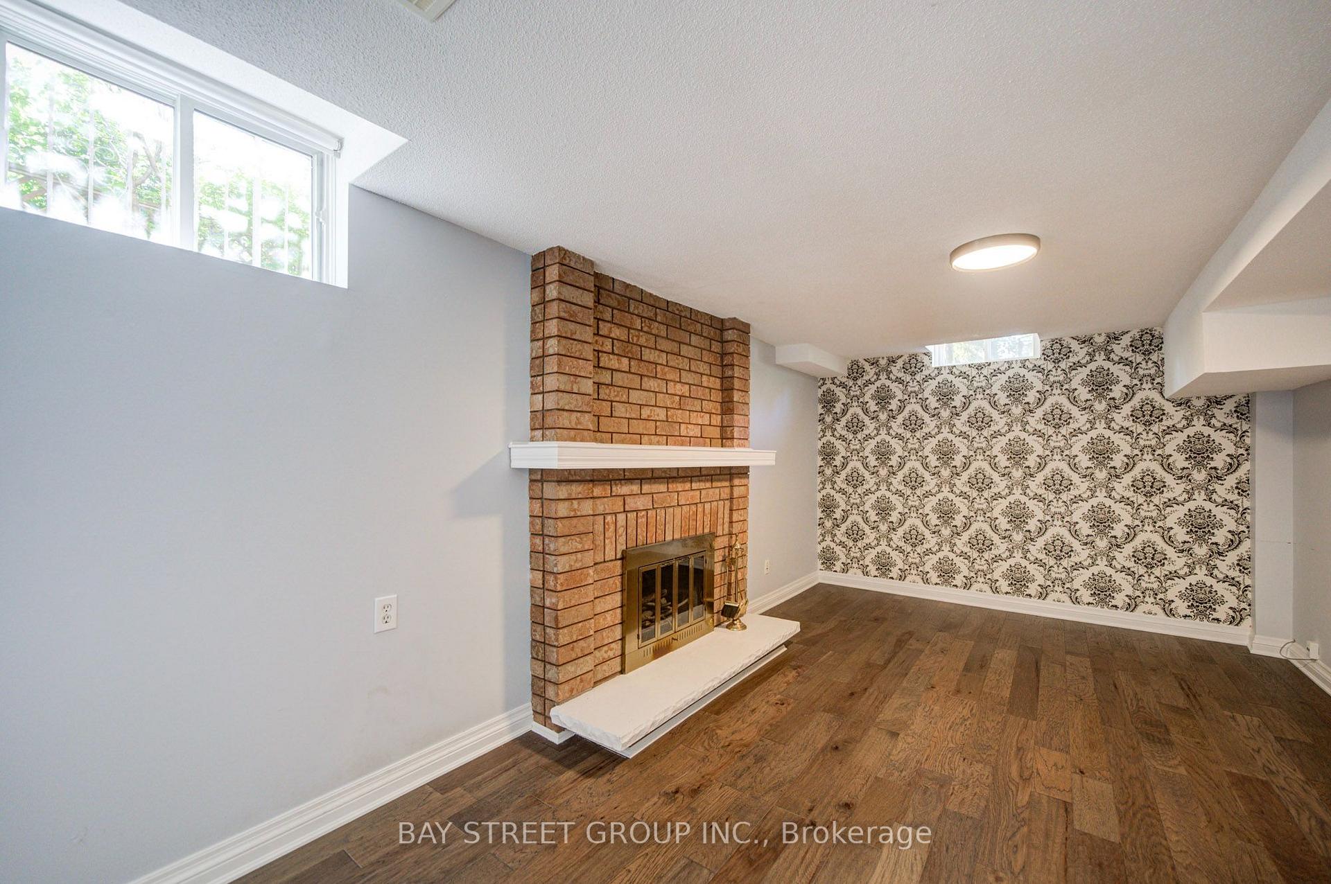 Photo 33 of 1348 Windrush Drive, Oakville, Glen Abbey — HOMEH
