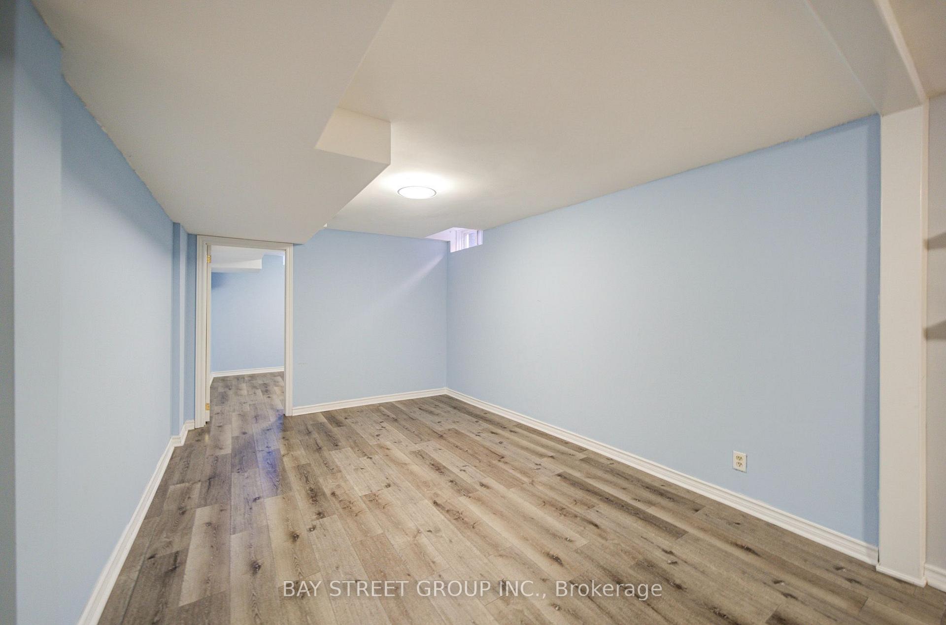 Photo 37 of 1348 Windrush Drive, Oakville, Glen Abbey — HOMEH