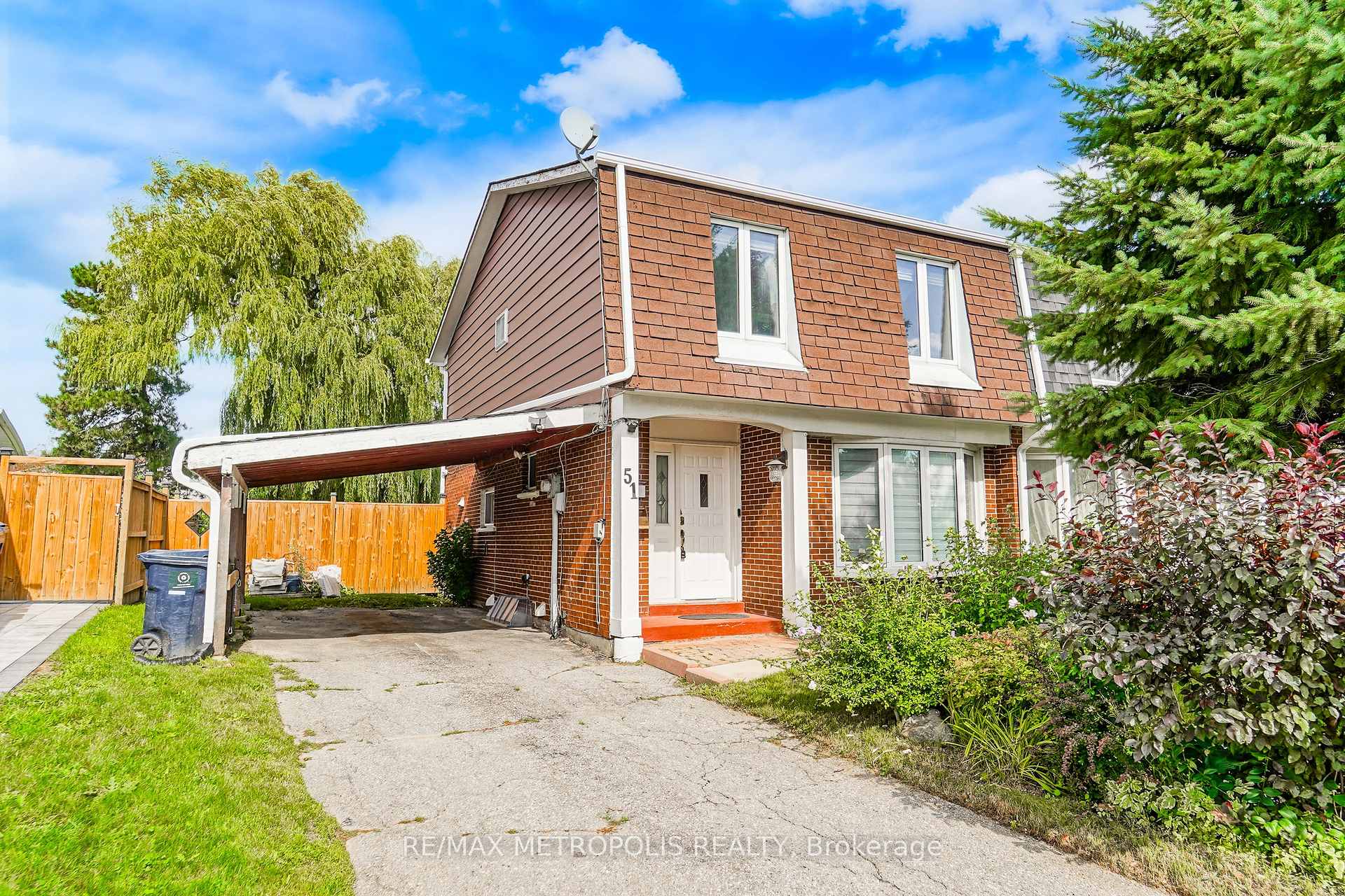 Photo 6 of Unit Main & Upper, 51 Nahanni Terrace, Scarborough, Malvern — HOMEH