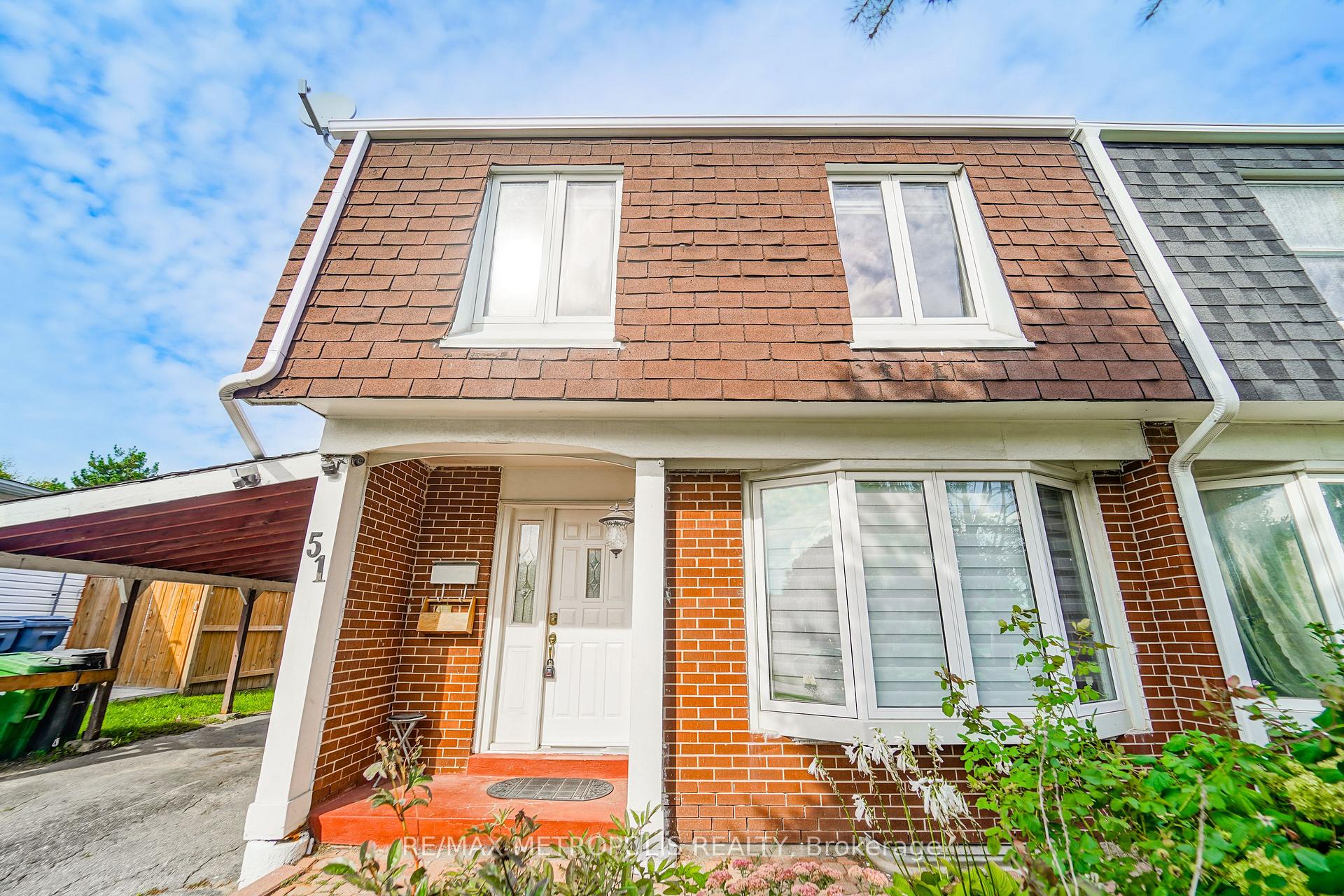 Photo 7 of Unit Main & Upper, 51 Nahanni Terrace, Scarborough, Malvern — HOMEH