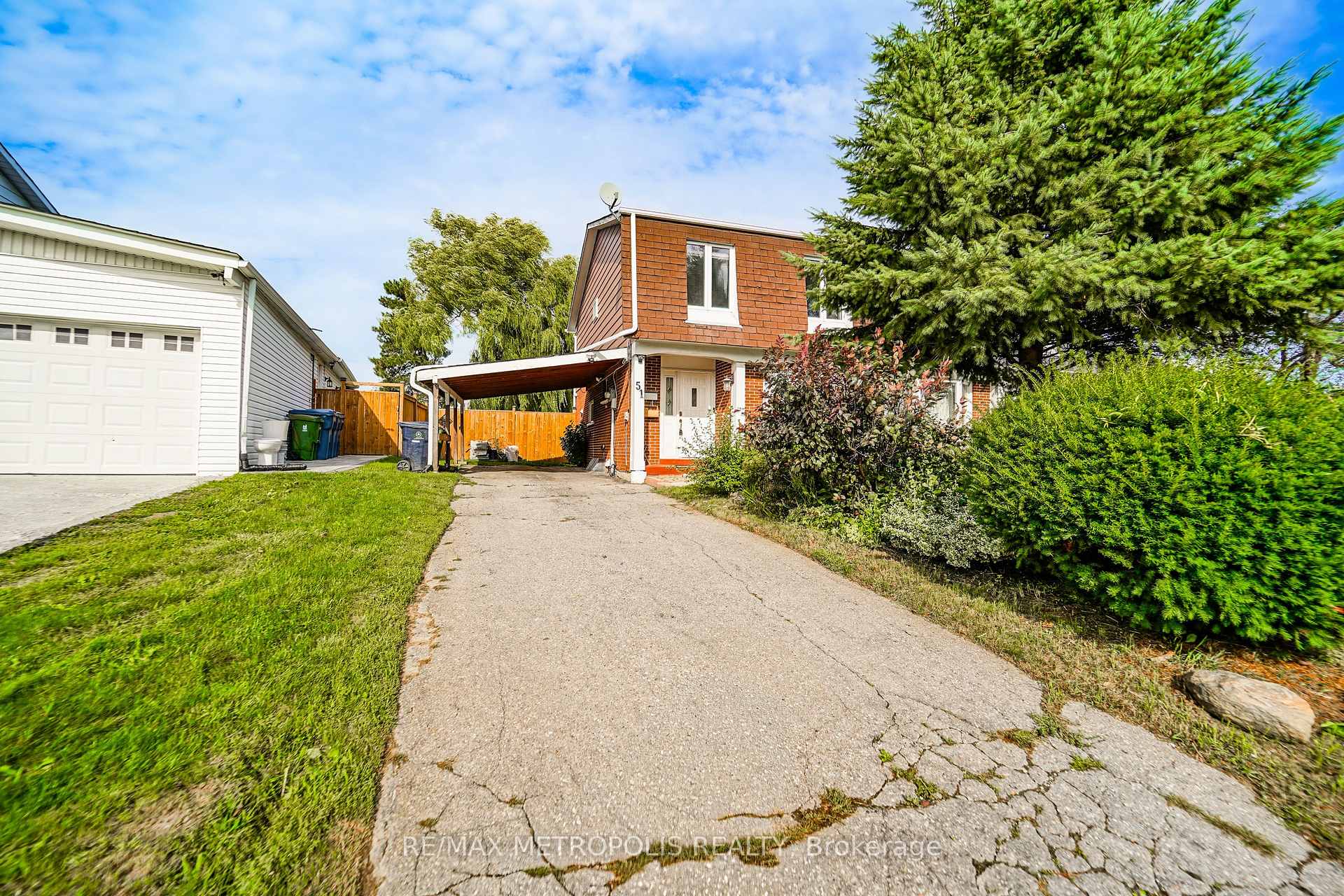 Photo 8 of Unit Main & Upper, 51 Nahanni Terrace, Scarborough, Malvern — HOMEH