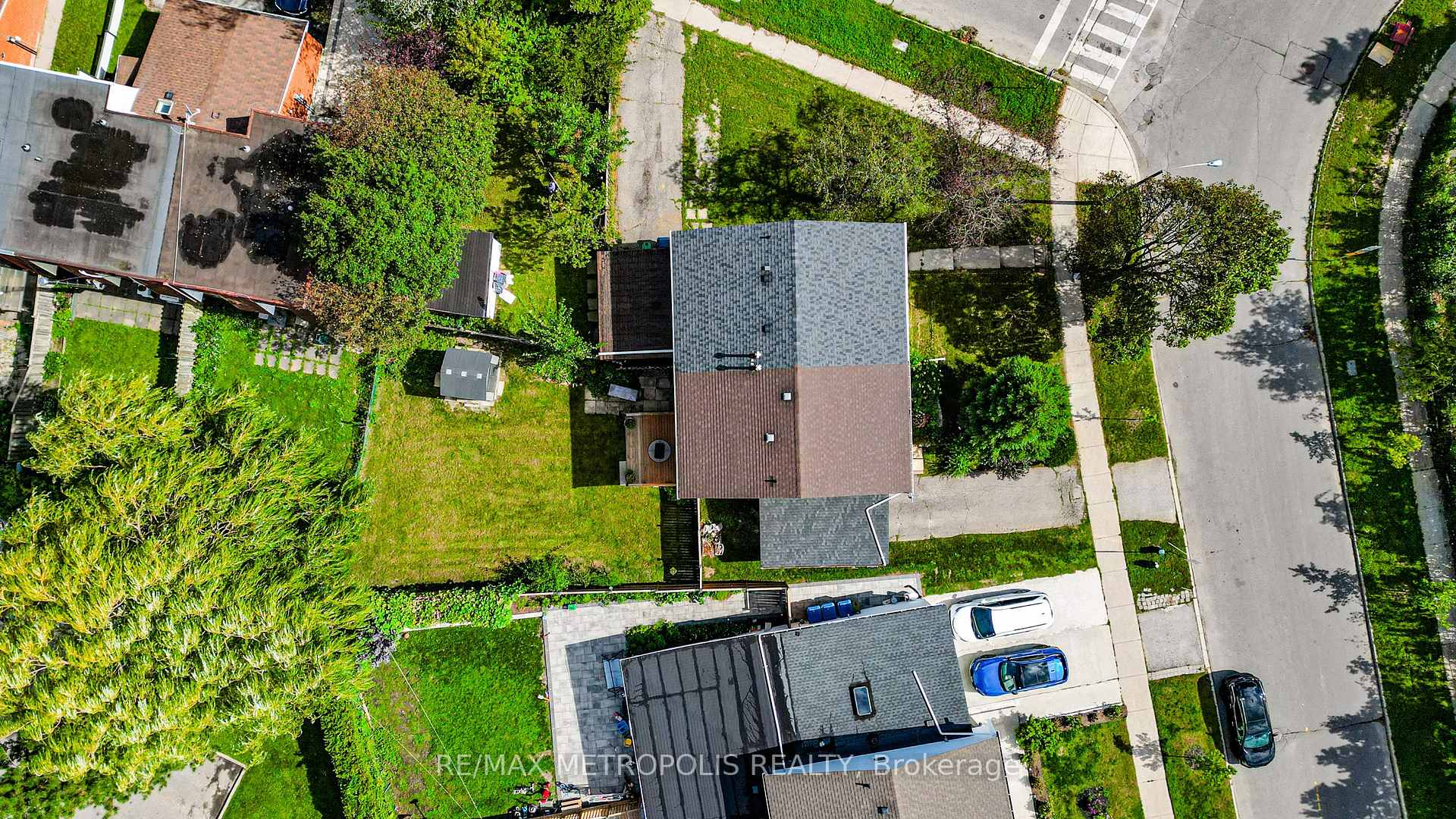 Photo 17 of Unit Main & Upper, 51 Nahanni Terrace, Scarborough, Malvern — HOMEH