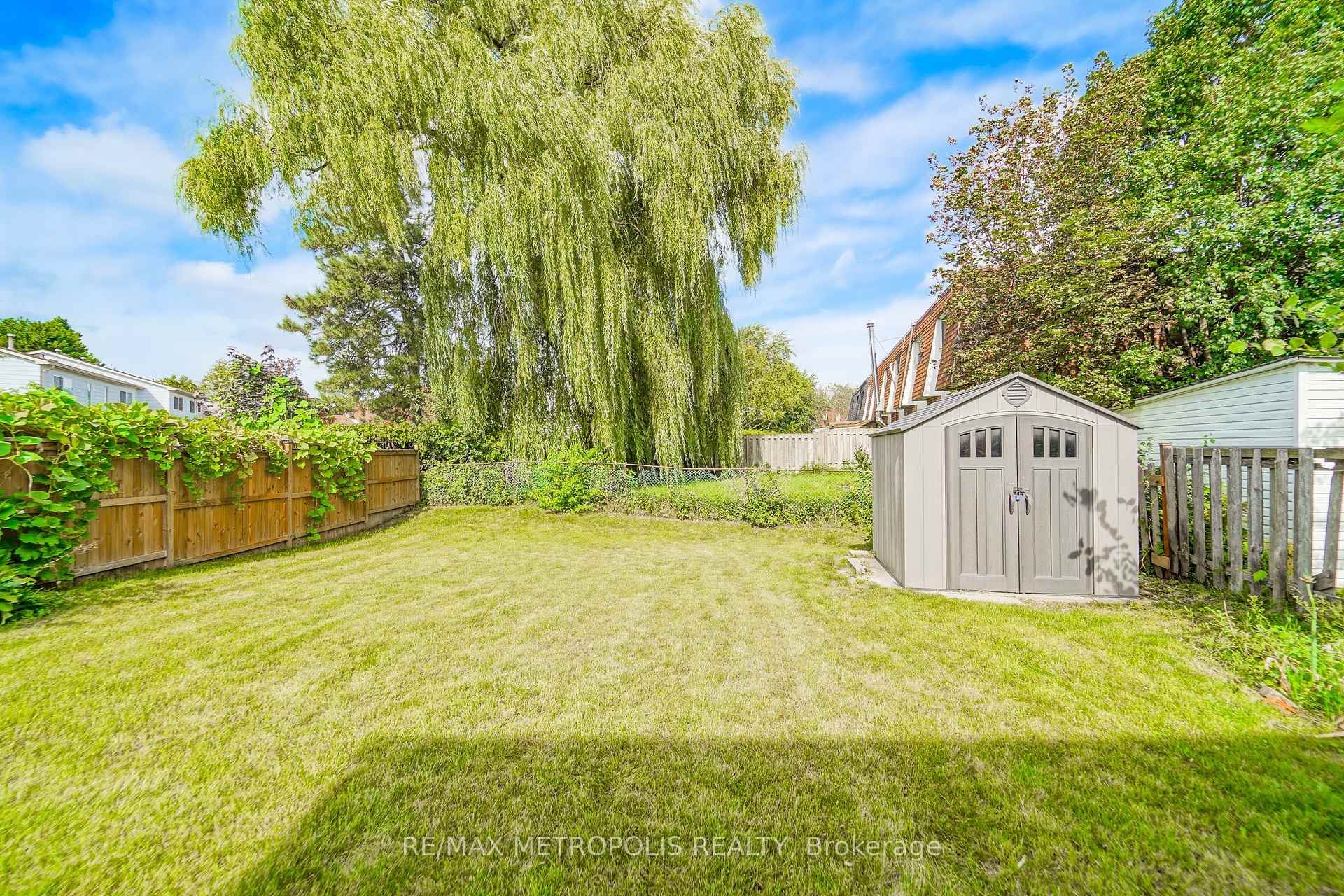 Photo 23 of Unit Main & Upper, 51 Nahanni Terrace, Scarborough, Malvern — HOMEH