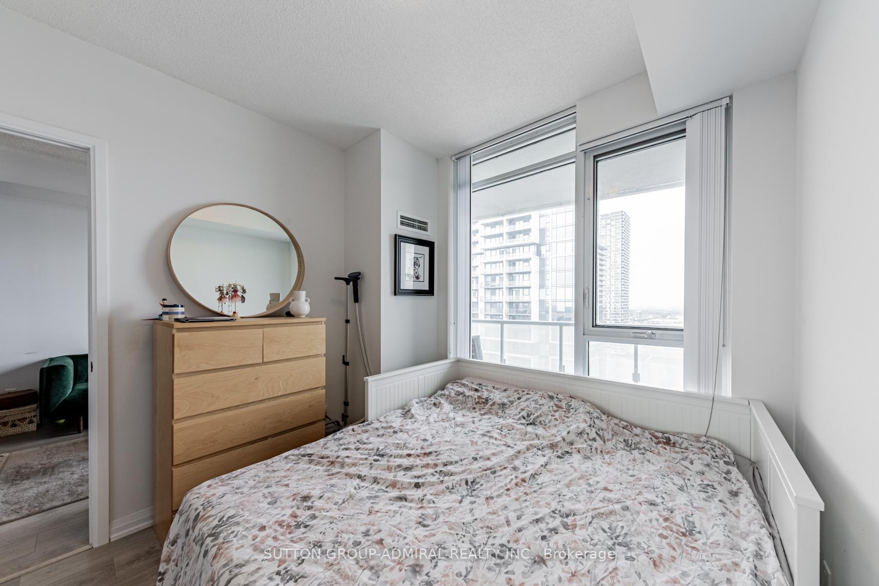Photo 8 of Unit 2812, 7895 Jane Street, Vaughan, Concord — HOMEH