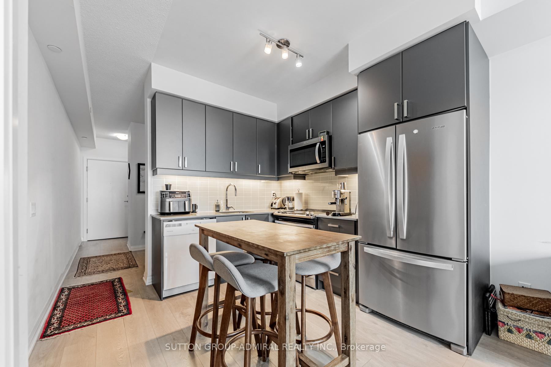 Photo 10 of Unit 2812, 7895 Jane Street, Vaughan, Concord — HOMEH