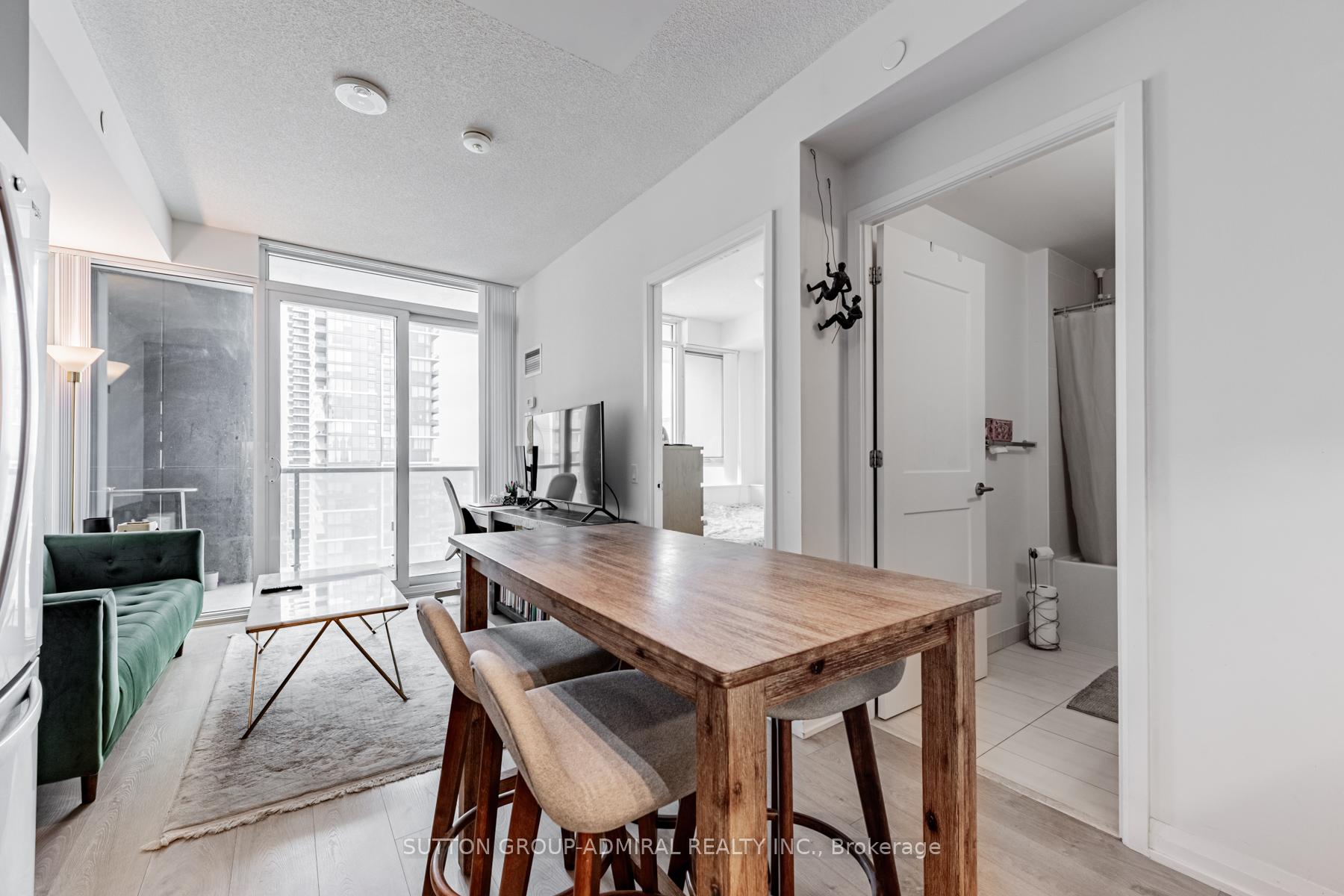 Photo 14 of Unit 2812, 7895 Jane Street, Vaughan, Concord — HOMEH
