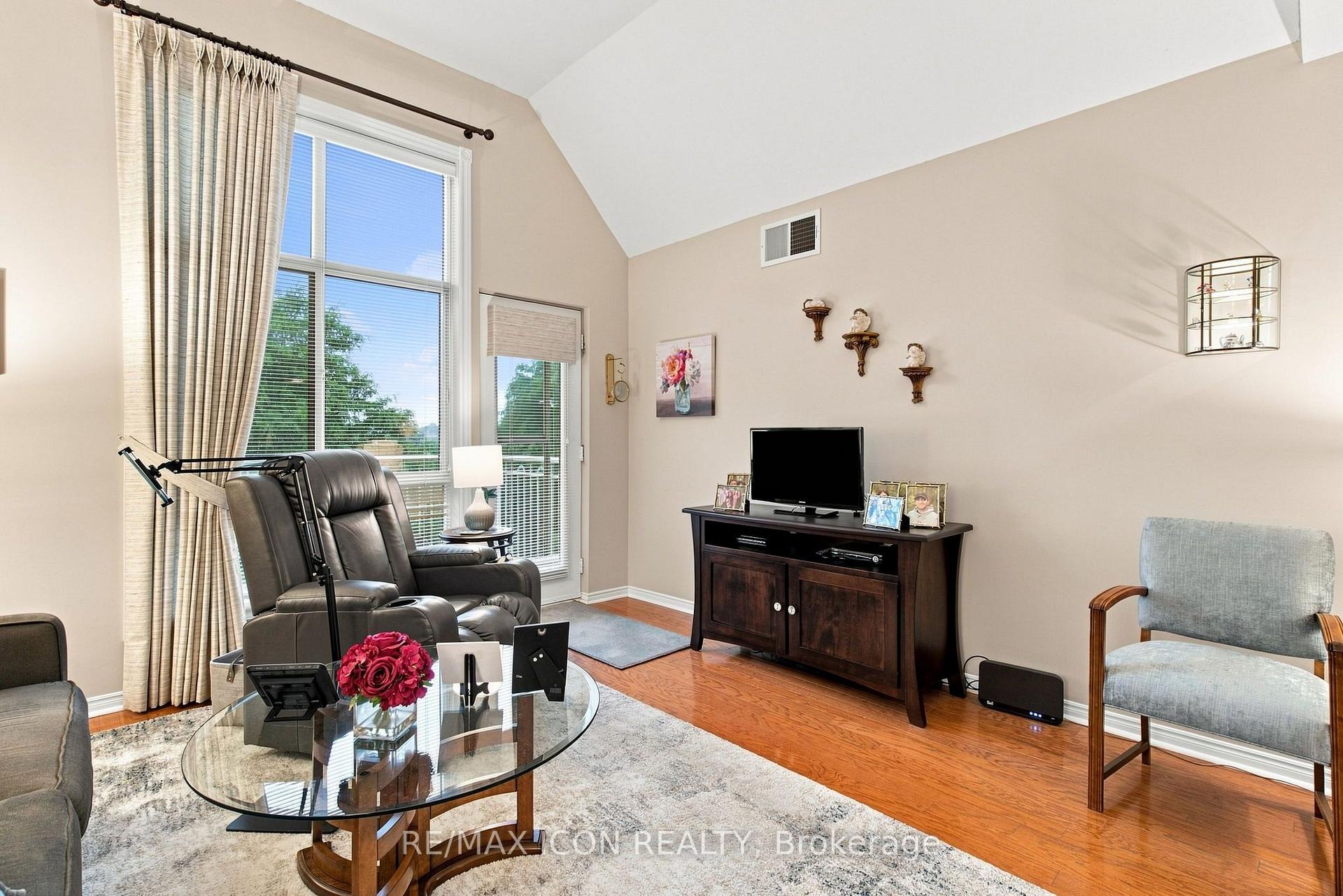 Photo 11 of Unit 327, 511 Gainsborough Road, London, North F — HOMEH