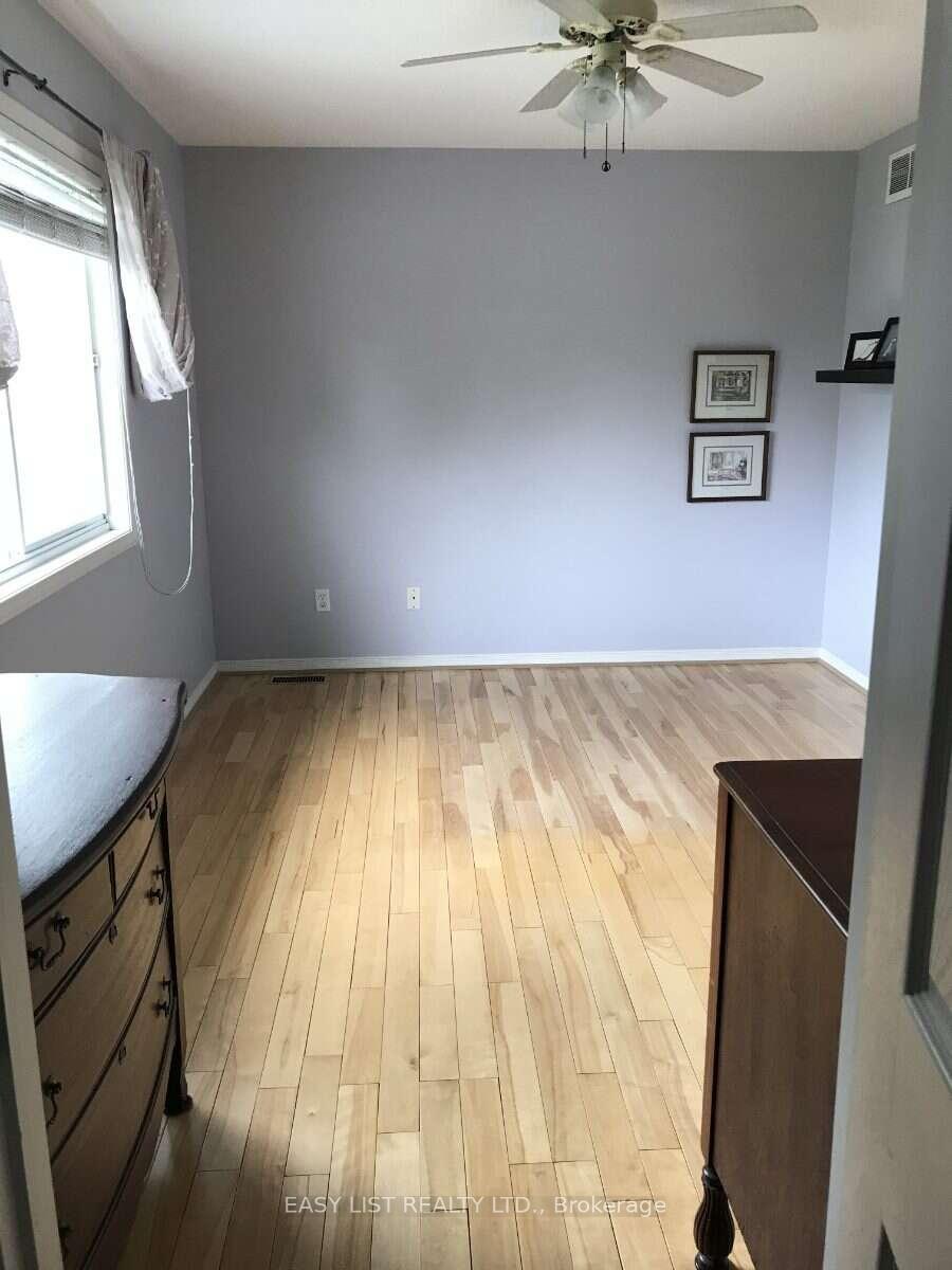 Photo 11 of 1480 Bonneville Crescent, Ottawa, Orleans/Sunridge — HOMEH