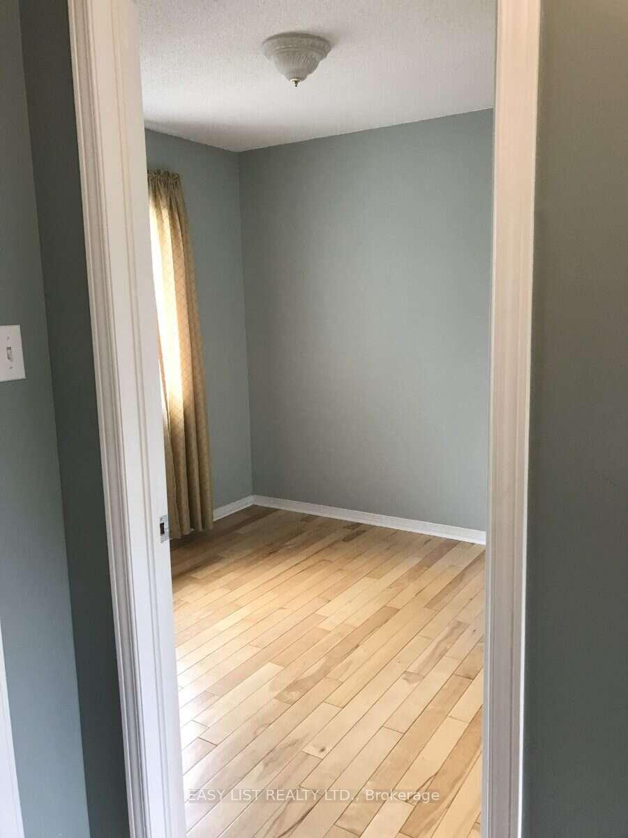 Photo 12 of 1480 Bonneville Crescent, Ottawa, Orleans/Sunridge — HOMEH