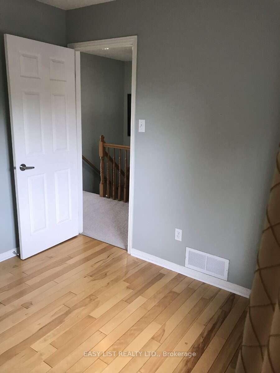 Photo 13 of 1480 Bonneville Crescent, Ottawa, Orleans/Sunridge — HOMEH