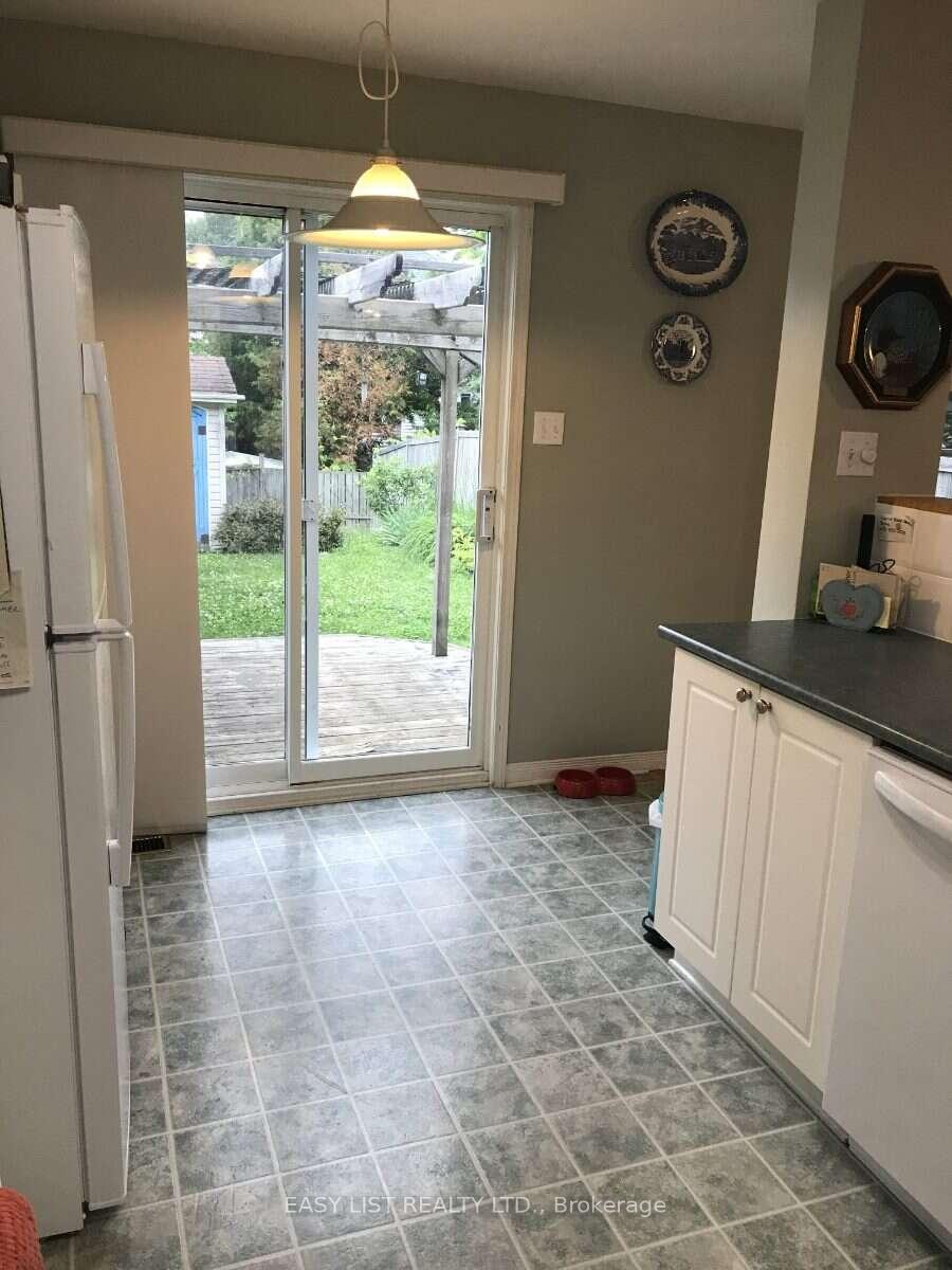 Photo 17 of 1480 Bonneville Crescent, Ottawa, Orleans/Sunridge — HOMEH