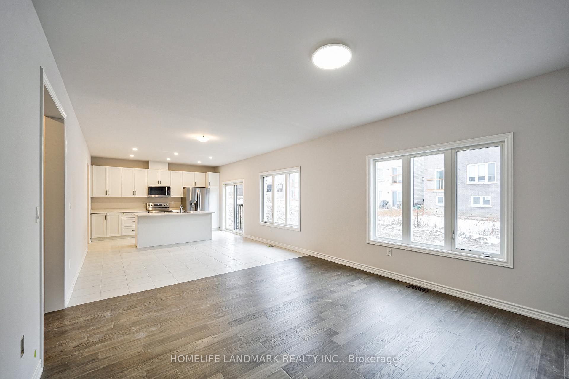Photo 15 of 11 dawn blossom Drive, Georgina, Keswick South — HOMEH