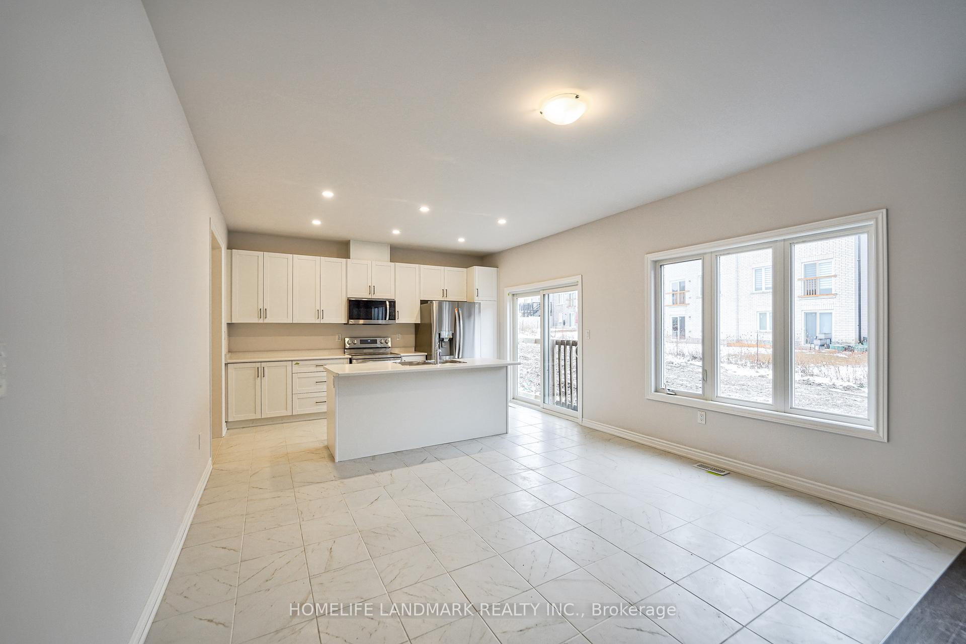 Photo 16 of 11 dawn blossom Drive, Georgina, Keswick South — HOMEH