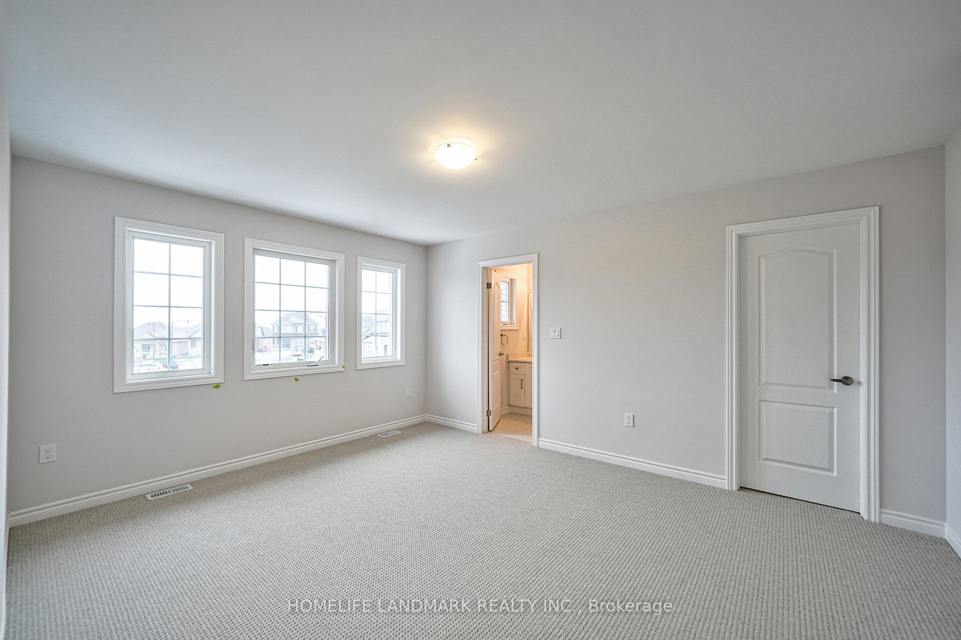 Photo 41 of 11 dawn blossom Drive, Georgina, Keswick South — HOMEH