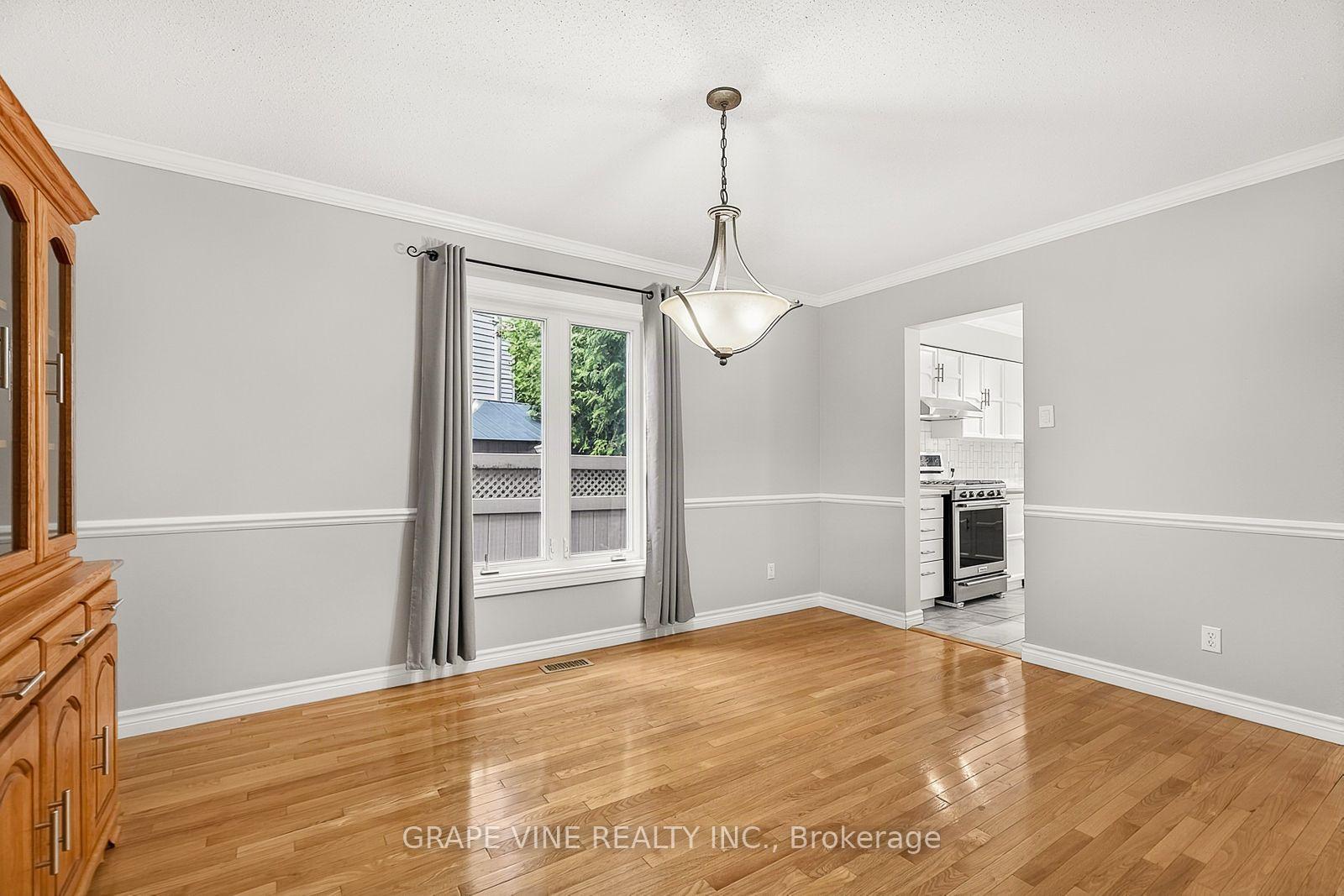 Photo 16 of 1715 Cara Crescent, Ottawa, Fallingbrook/Pineridge — HOMEH