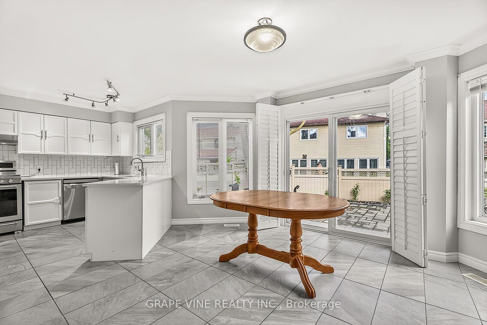 Photo 18 of 1715 Cara Crescent, Ottawa, Fallingbrook/Pineridge — HOMEH