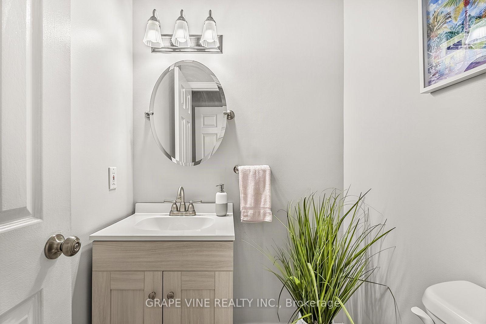 Photo 24 of 1715 Cara Crescent, Ottawa, Fallingbrook/Pineridge — HOMEH