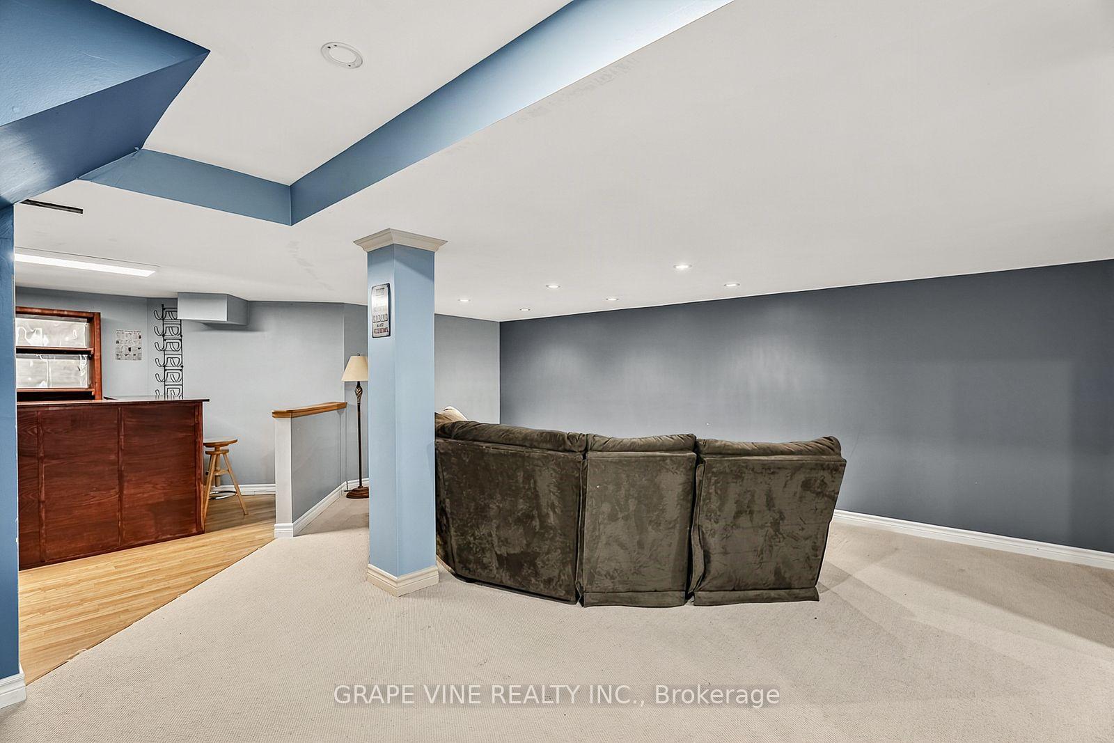 Photo 40 of 1715 Cara Crescent, Ottawa, Fallingbrook/Pineridge — HOMEH