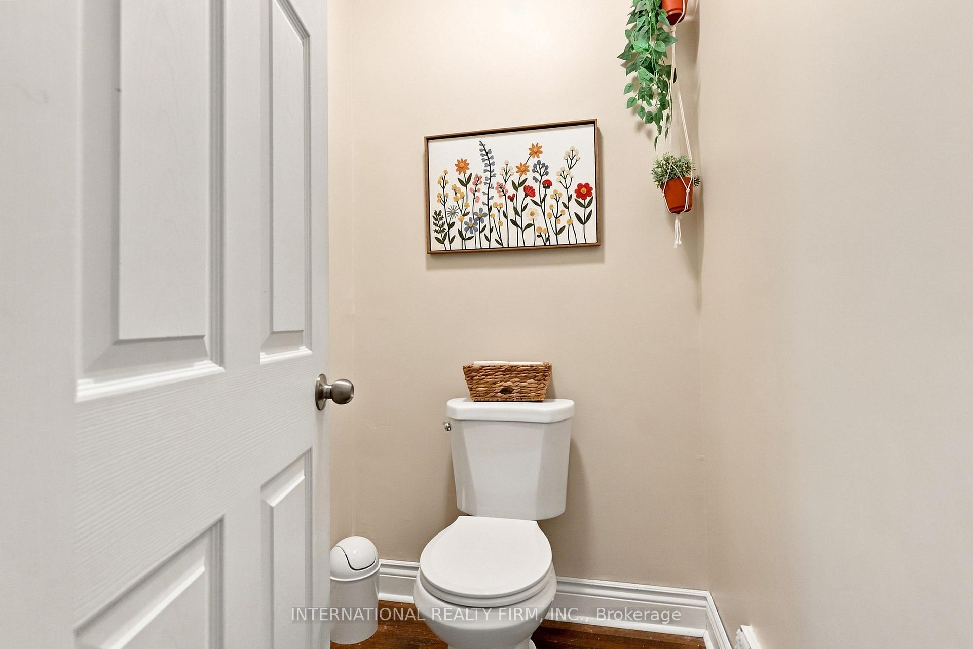 Photo 11 of 158 Sixth Street, Midland — HOMEH