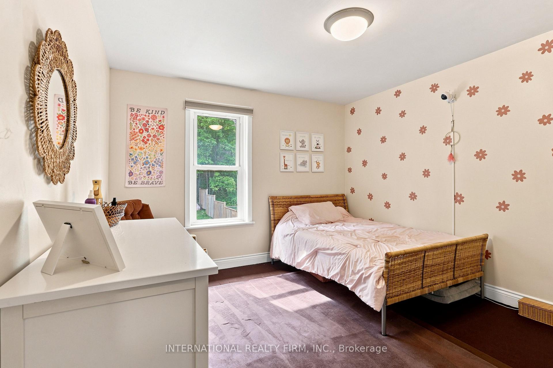 Photo 14 of 158 Sixth Street, Midland — HOMEH