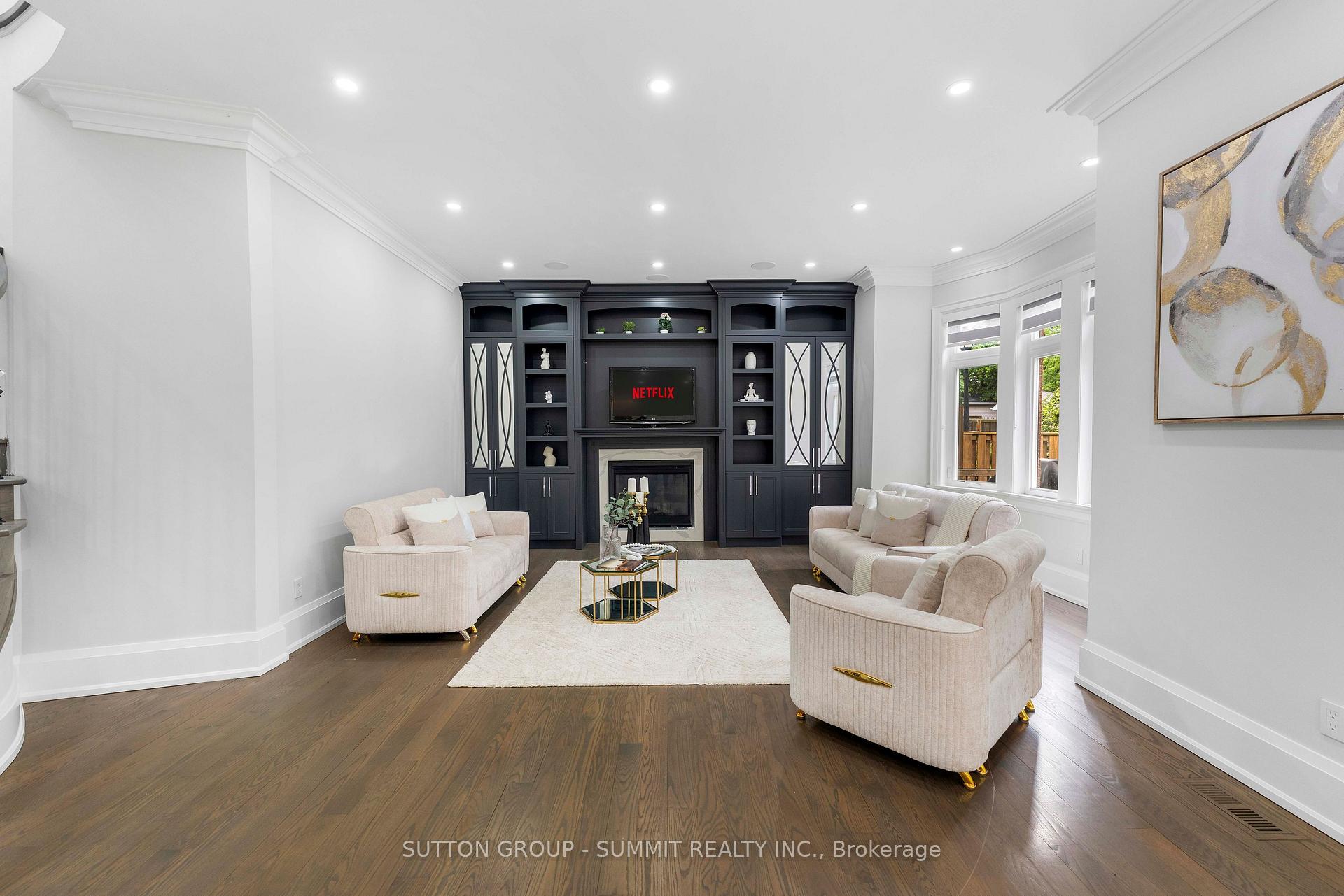 Photo 12 of 832 Sheppard Avenue, Pickering, Woodlands — HOMEH